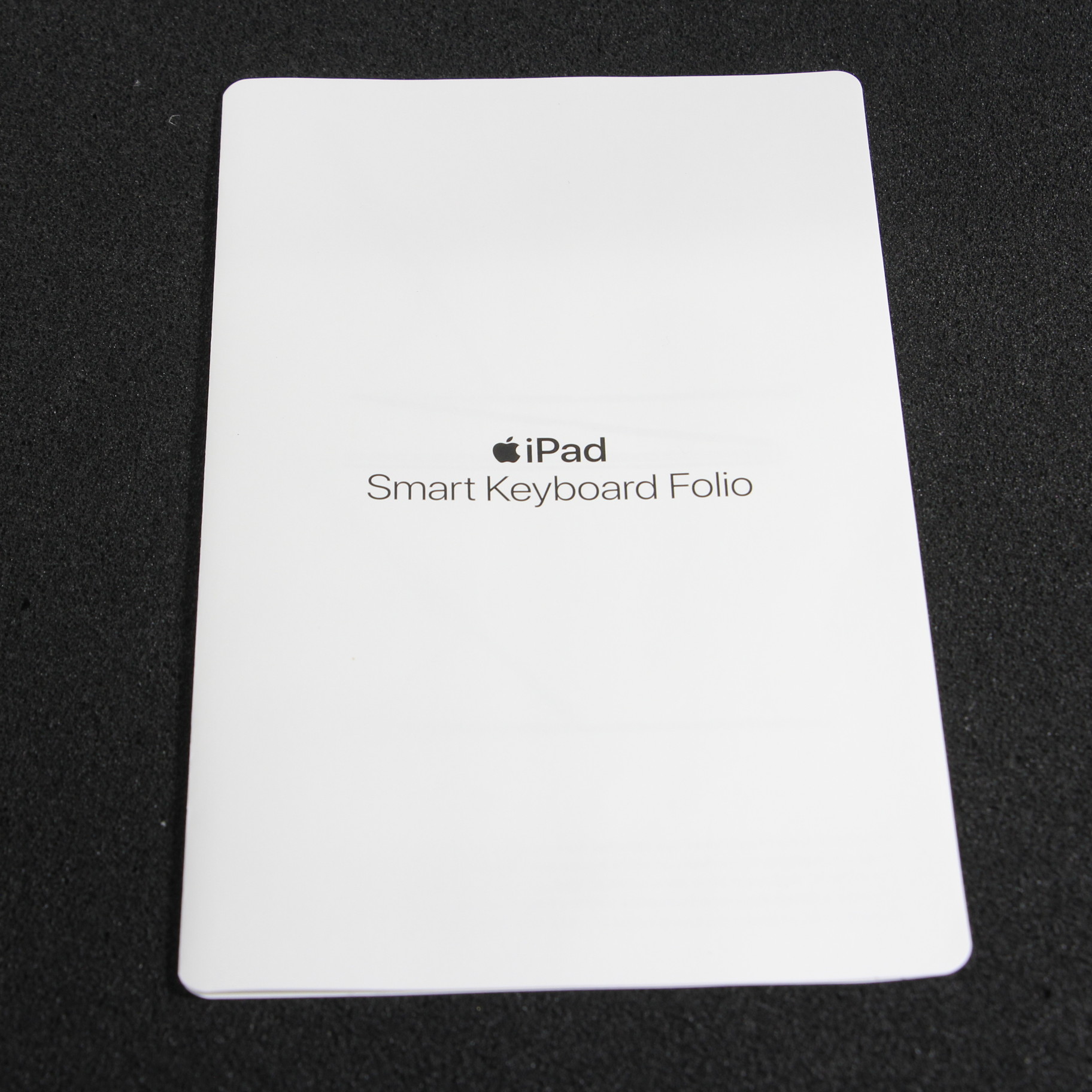 中古】〔展示品〕 12.9インチiPad Pro用 第4世代 Smart Keyboard Folio