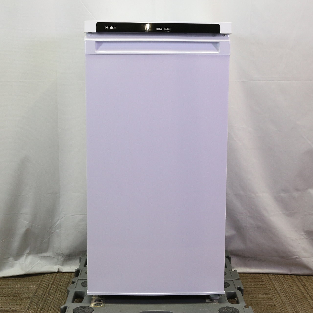 中古】〔展示品〕 冷凍庫 直冷式 ホワイト JF-NU102C-W ［1ドア ／右 