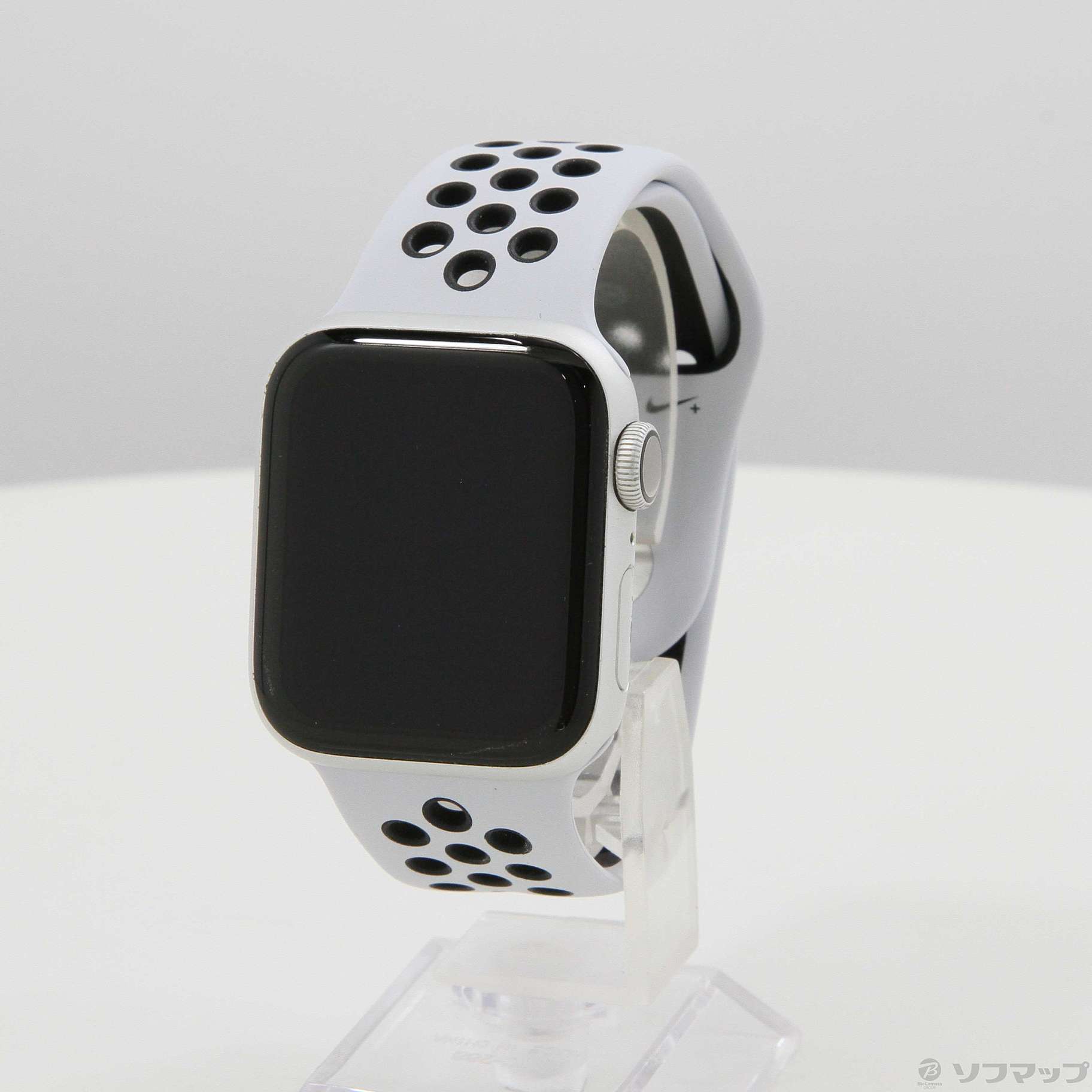 Apple Watch Series 4 Nike+ GPS 40mm シルバーアルミニウムケース ピュアプラチナム／ブラックNikeスポーツバンド