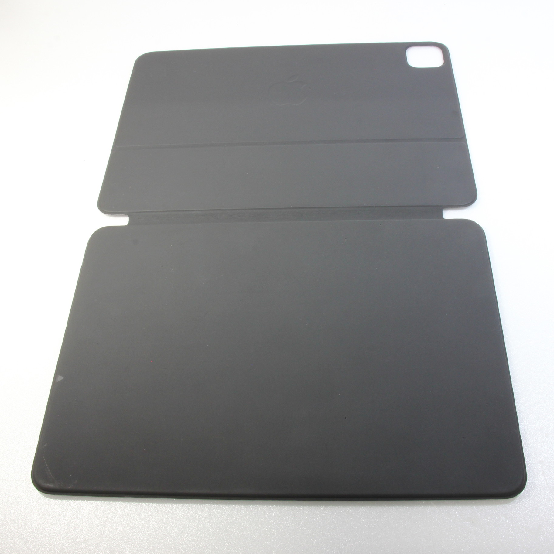 中古】11インチiPad Pro 第2世代用 Smart Keyboard Folio 英語 US