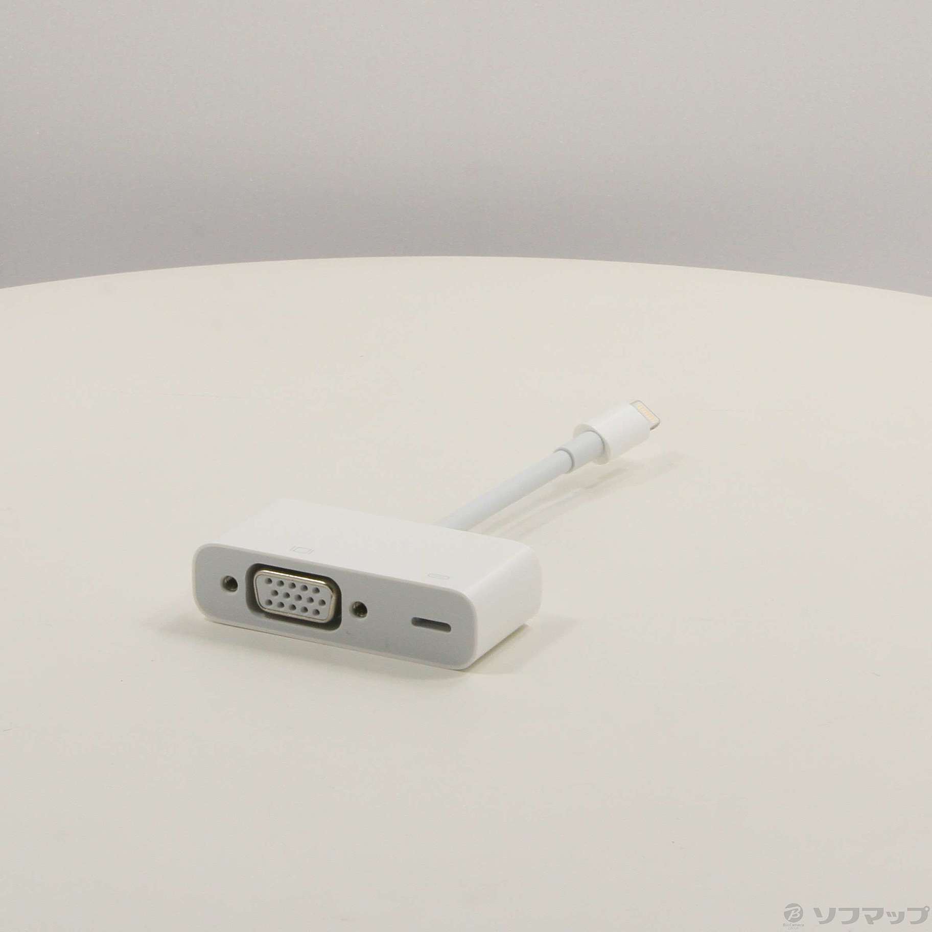 APPLE Lightning - VGAアダプタ MD825ZM A - その他