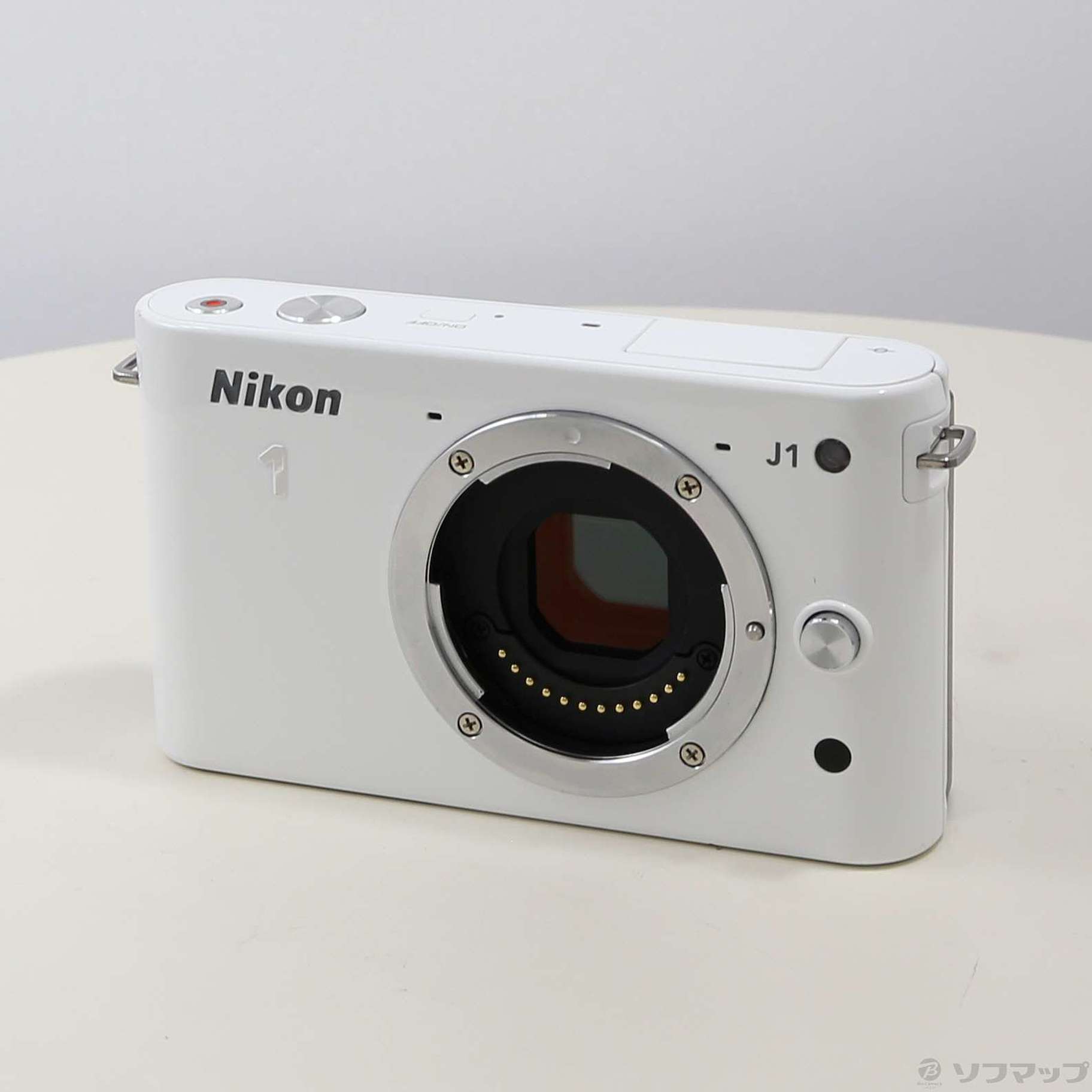 中古】Nikon 1 J1 ボディ (1010万画素／ホワイト) [2133046784035