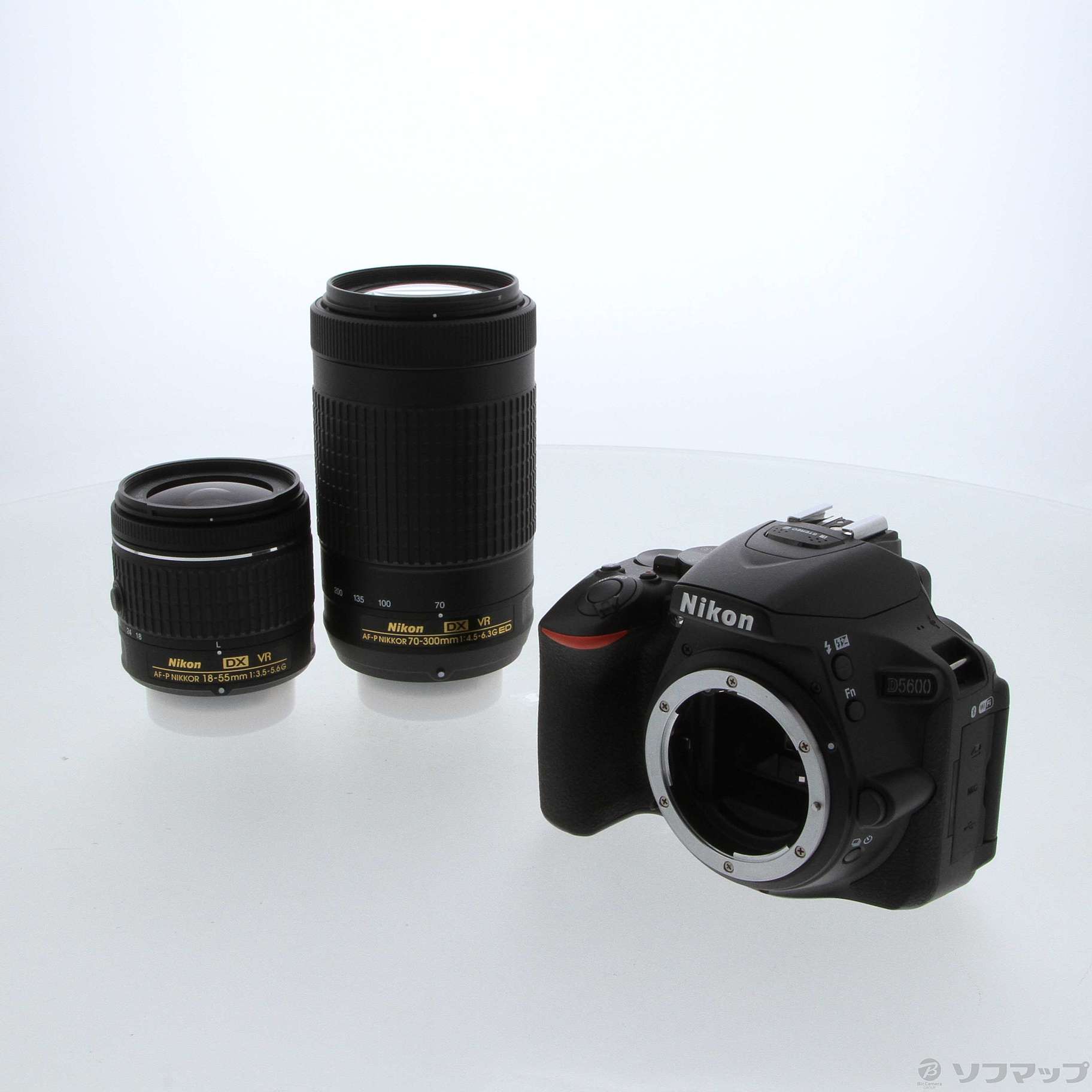 中古】NIKON D5600 ダブルズームキット ブラック [2133047006051