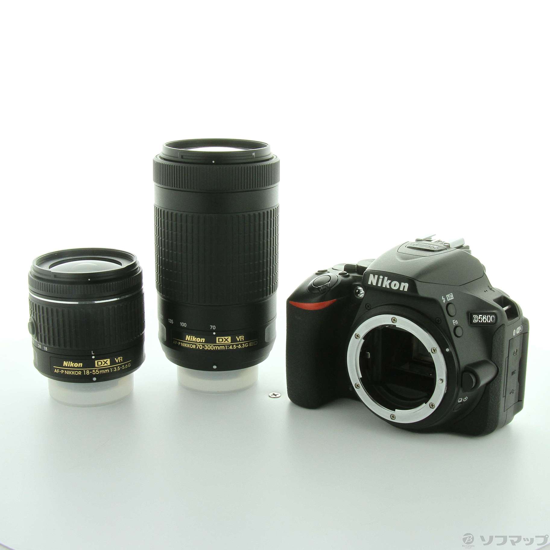 中古】NIKON D5600 ダブルズームキット ブラック [2133047210809