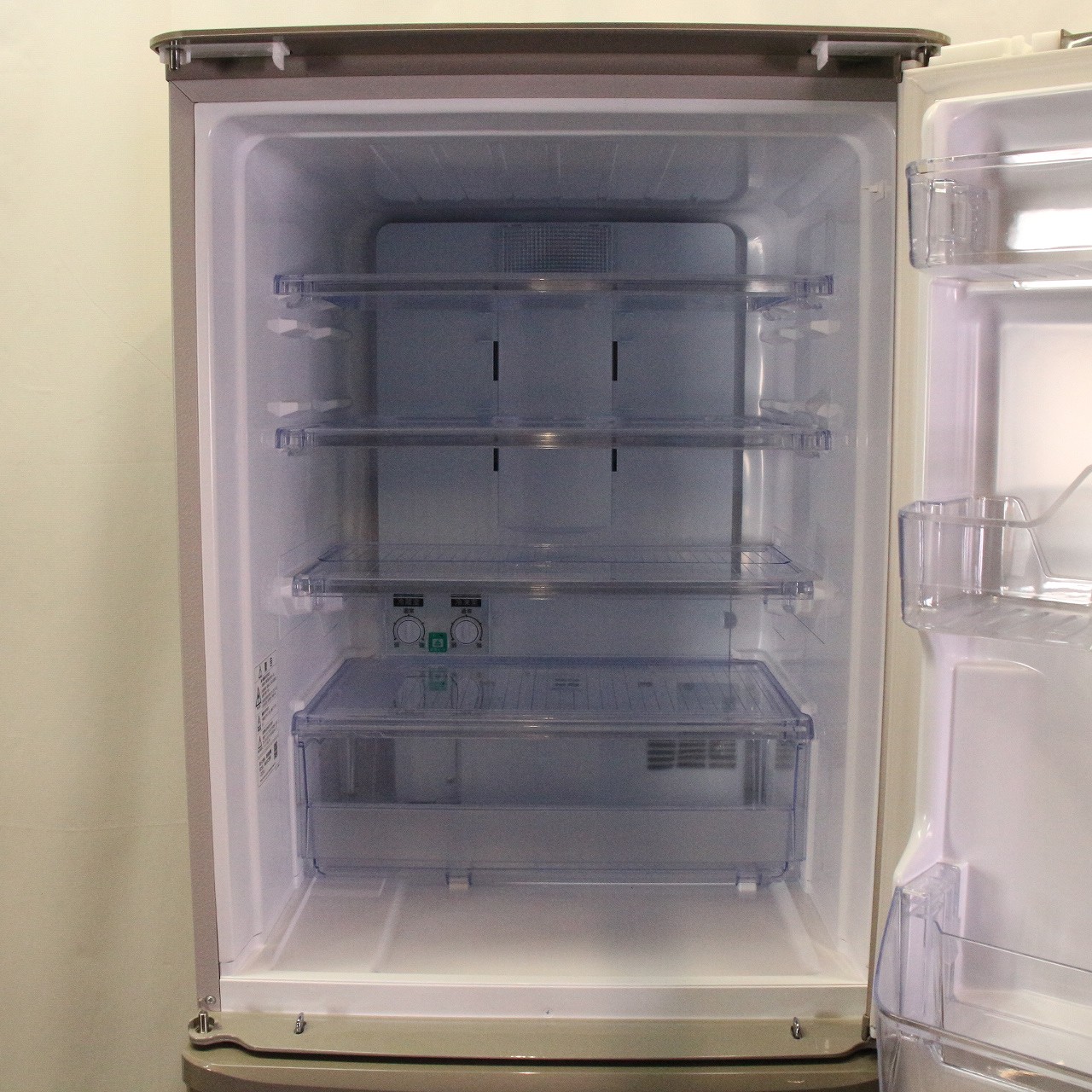 中古】〔展示品〕 SJ-W357J-N両開き冷蔵庫マットシャンパン［3ドア