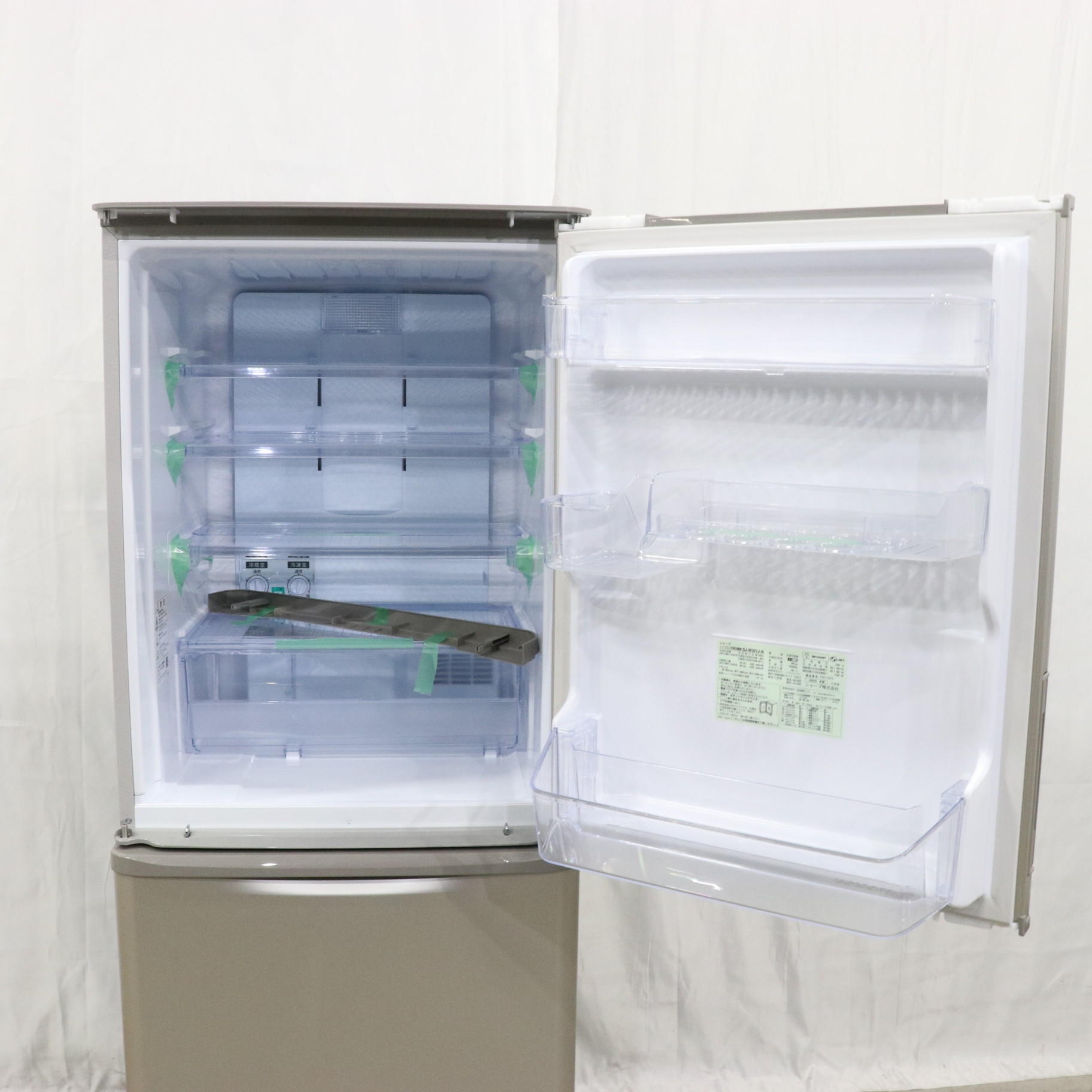 中古】〔展示品〕 SJ-W357J-N両開き冷蔵庫マットシャンパン［3ドア 