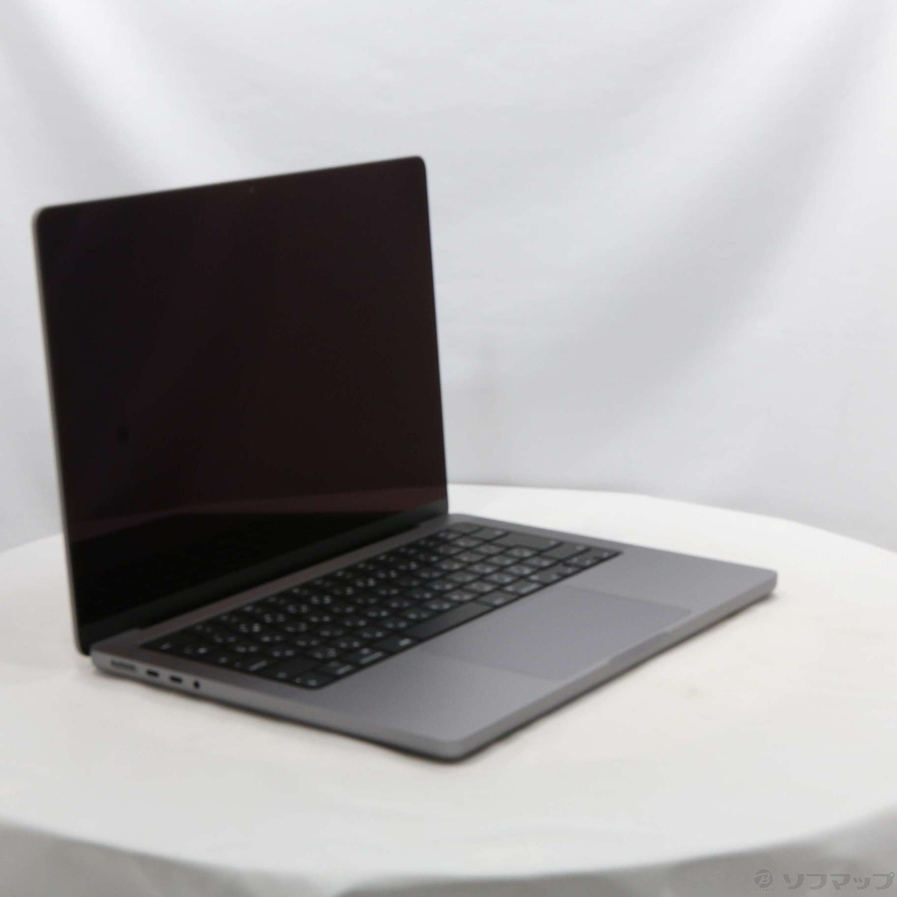 中古】MacBook Pro 14.2-inch Late 2021 MKGP3J／A Apple M1 Pro 8コア