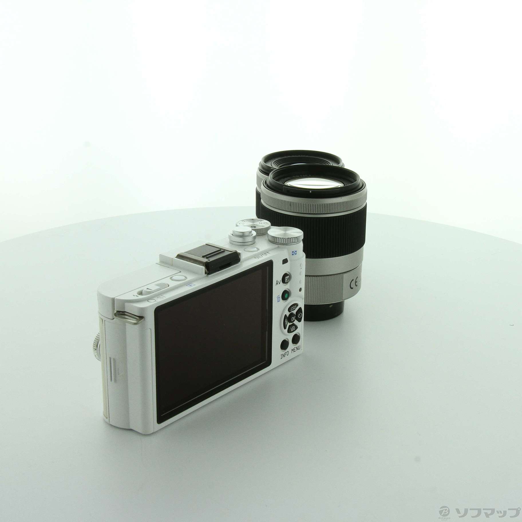 中古】PENTAX Q-S1 ダブルズームキット ピュアホワイト×クリーム 