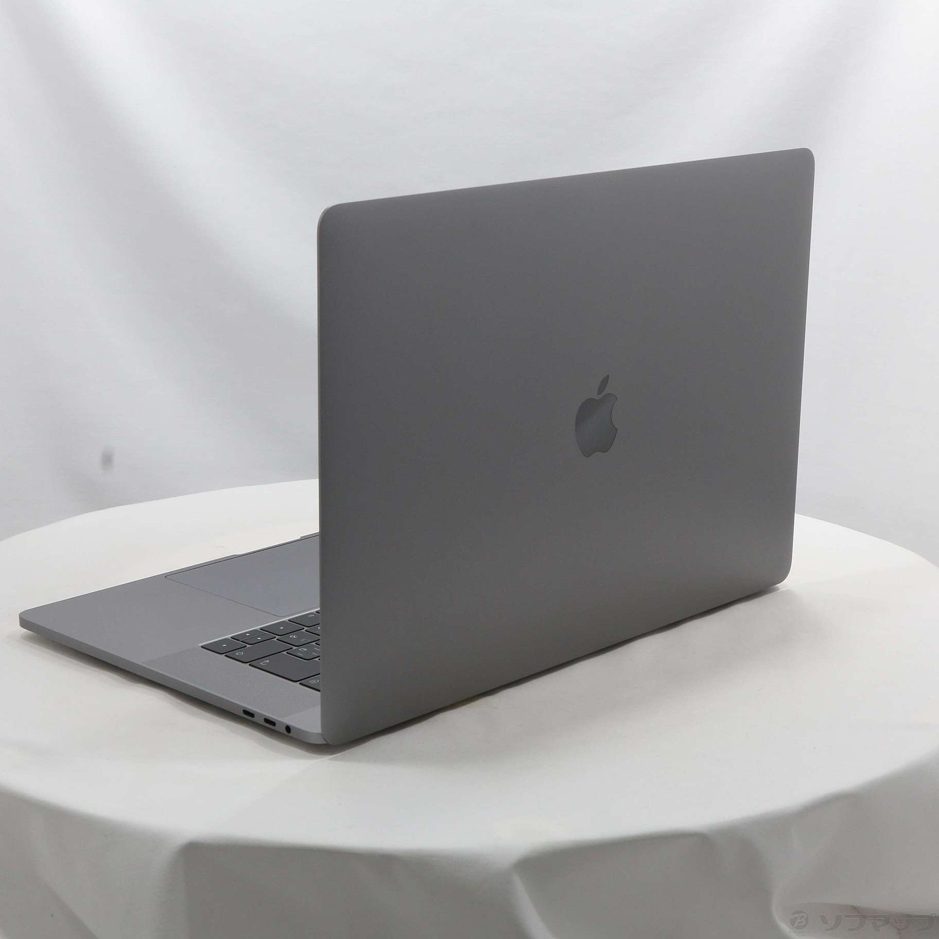 MacBook pro 15インチ　スペイスグレー　late2016