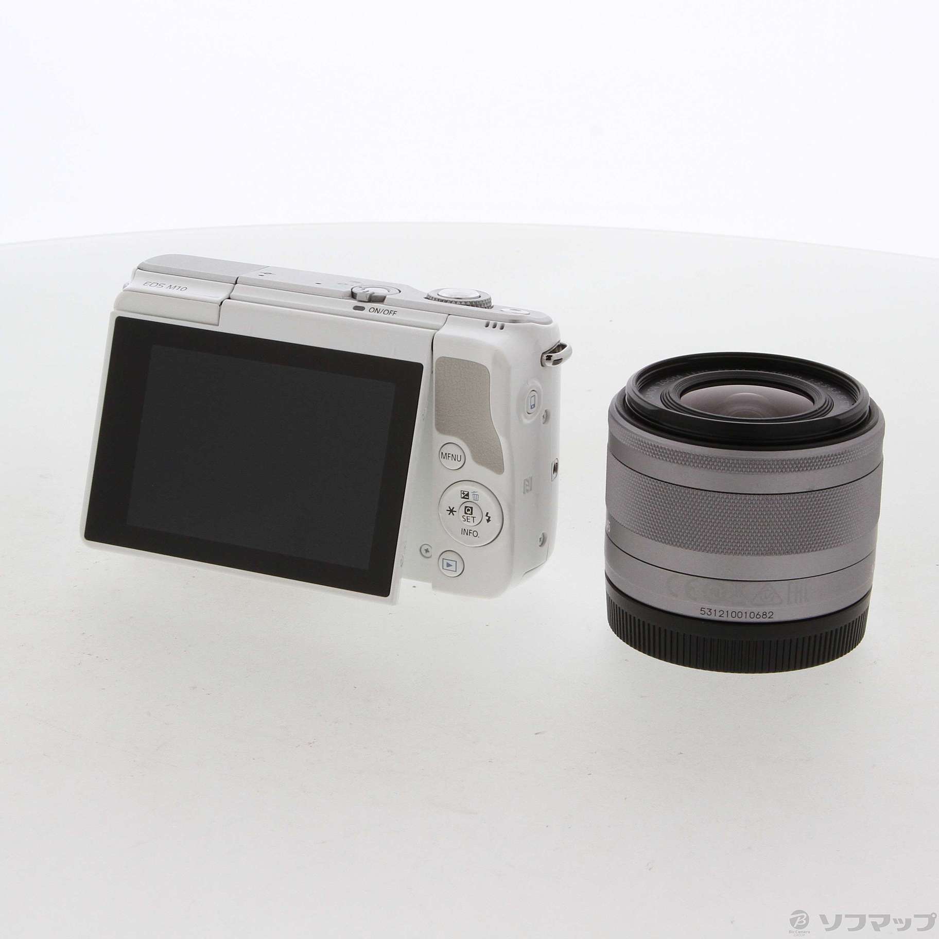 中古】EOS M10 EF-M 15-45 レンズキット WH (1800万画素／SDXC／ホワイト) [2133047763343] -  リコレ！|ビックカメラグループ ソフマップの中古通販サイト