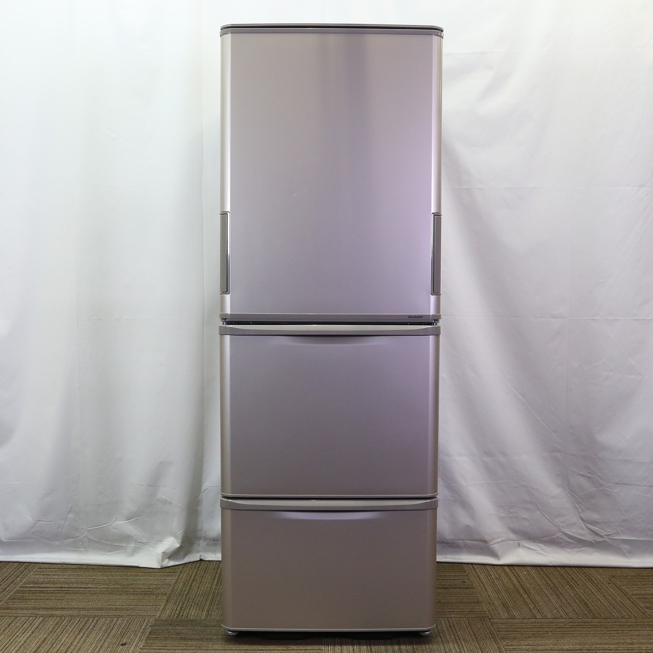 美品！ 17年製 シャープ 冷蔵庫 SJ-W352C-N 容量350L 3ドア - キッチン家電
