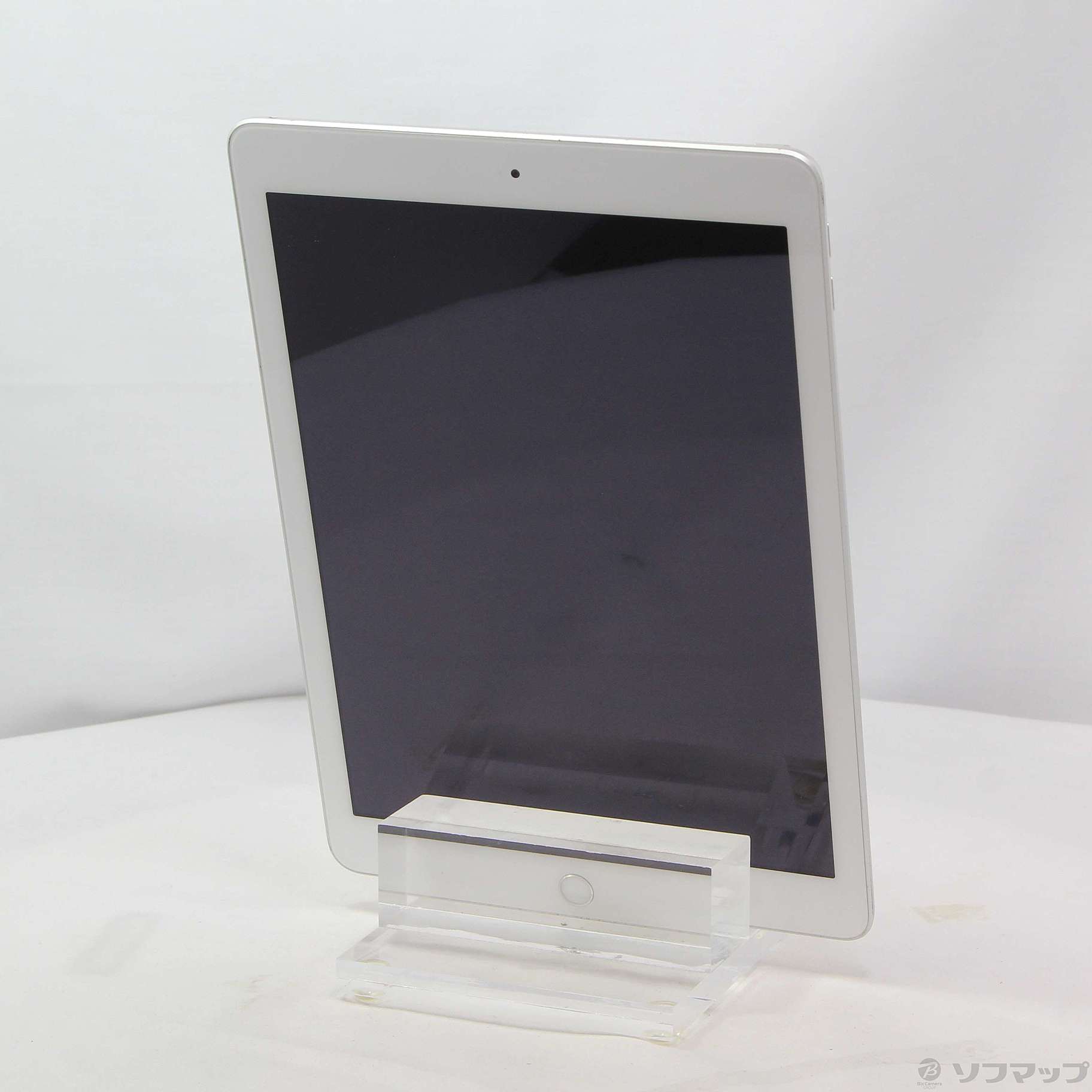 中古】iPad 第5世代 32GB シルバー MP2G2J／A Wi-Fi [2133048249464