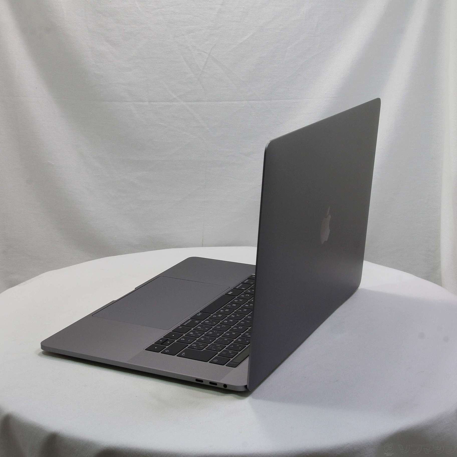 MacBook Pro 15インチ  late 2016 スペースグレイ