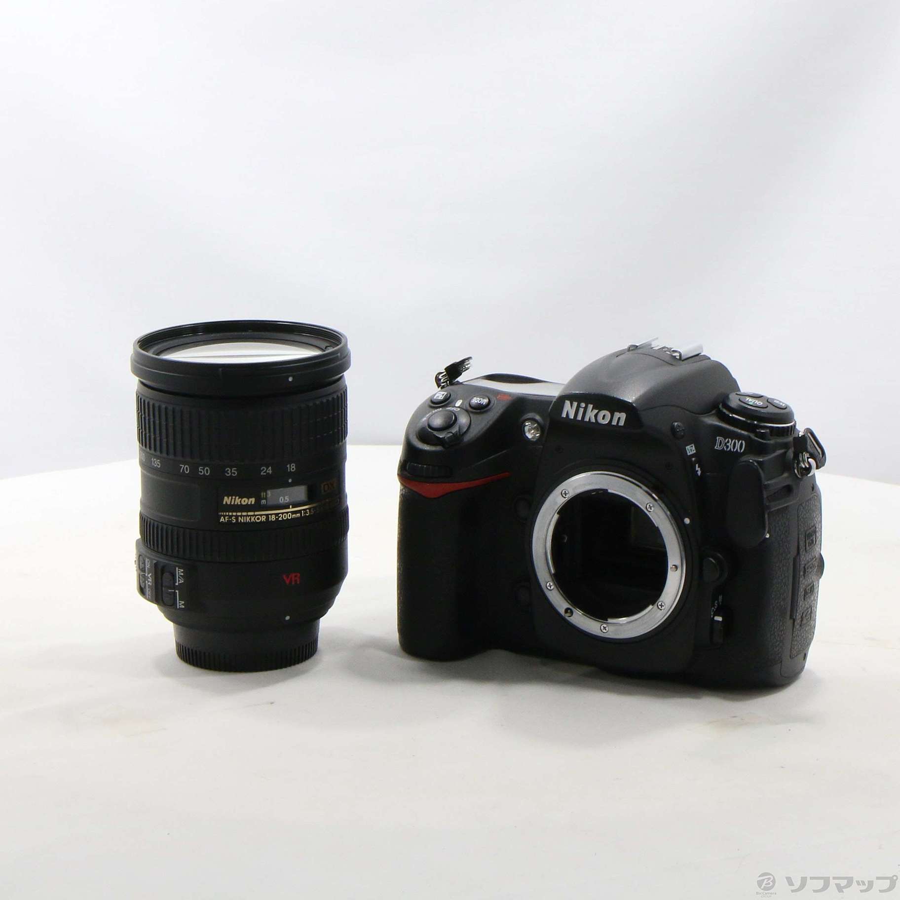 中古】Nikon D300 AF-S DX VR18-200Gレンズキット [2133048717482