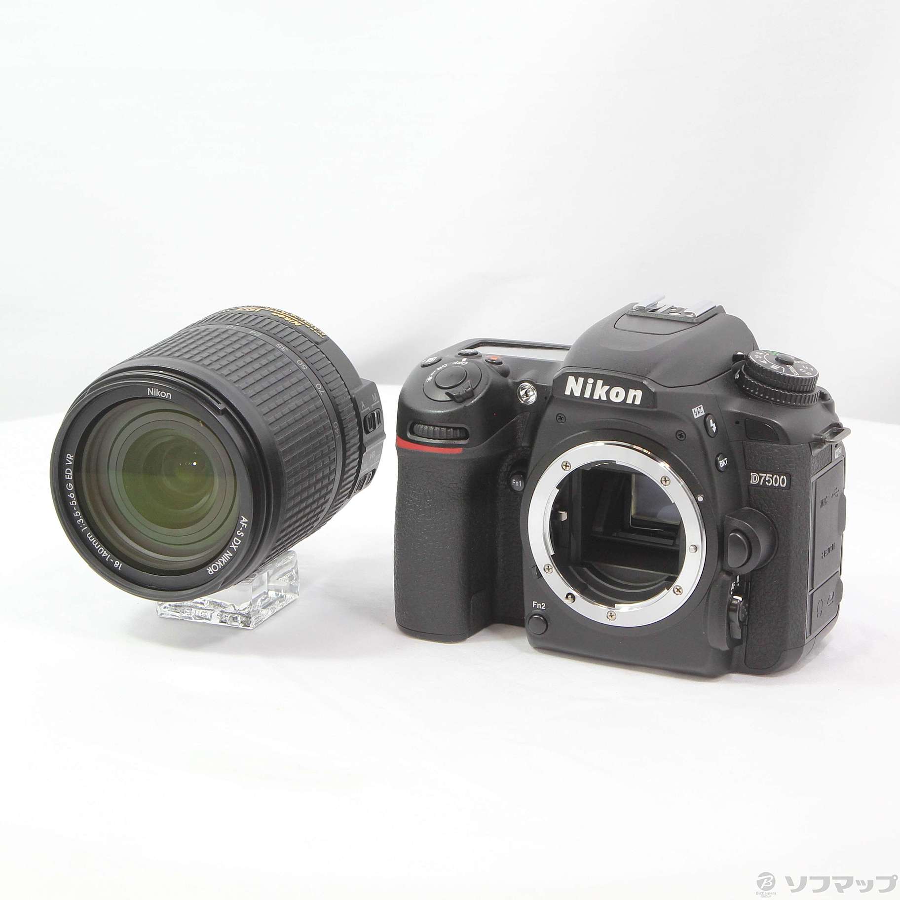 Nikon D7500ダブルレンズセット☆2019年グランプリ一眼レフ☆4226液晶画面が動くカメラ