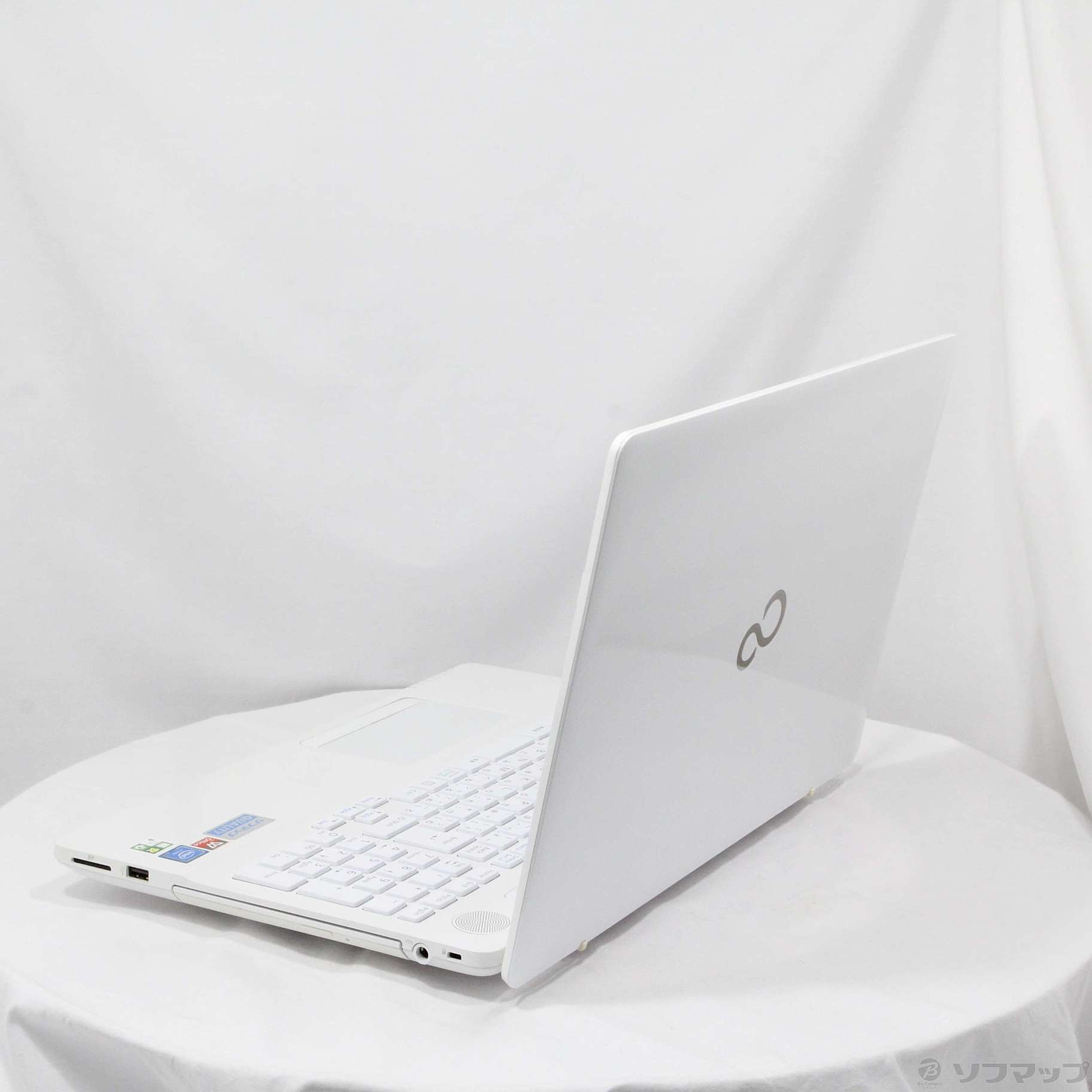 中古品〕 格安安心パソコン LIFEBOOK AH42／B1 FMVA42B1W プレミアム