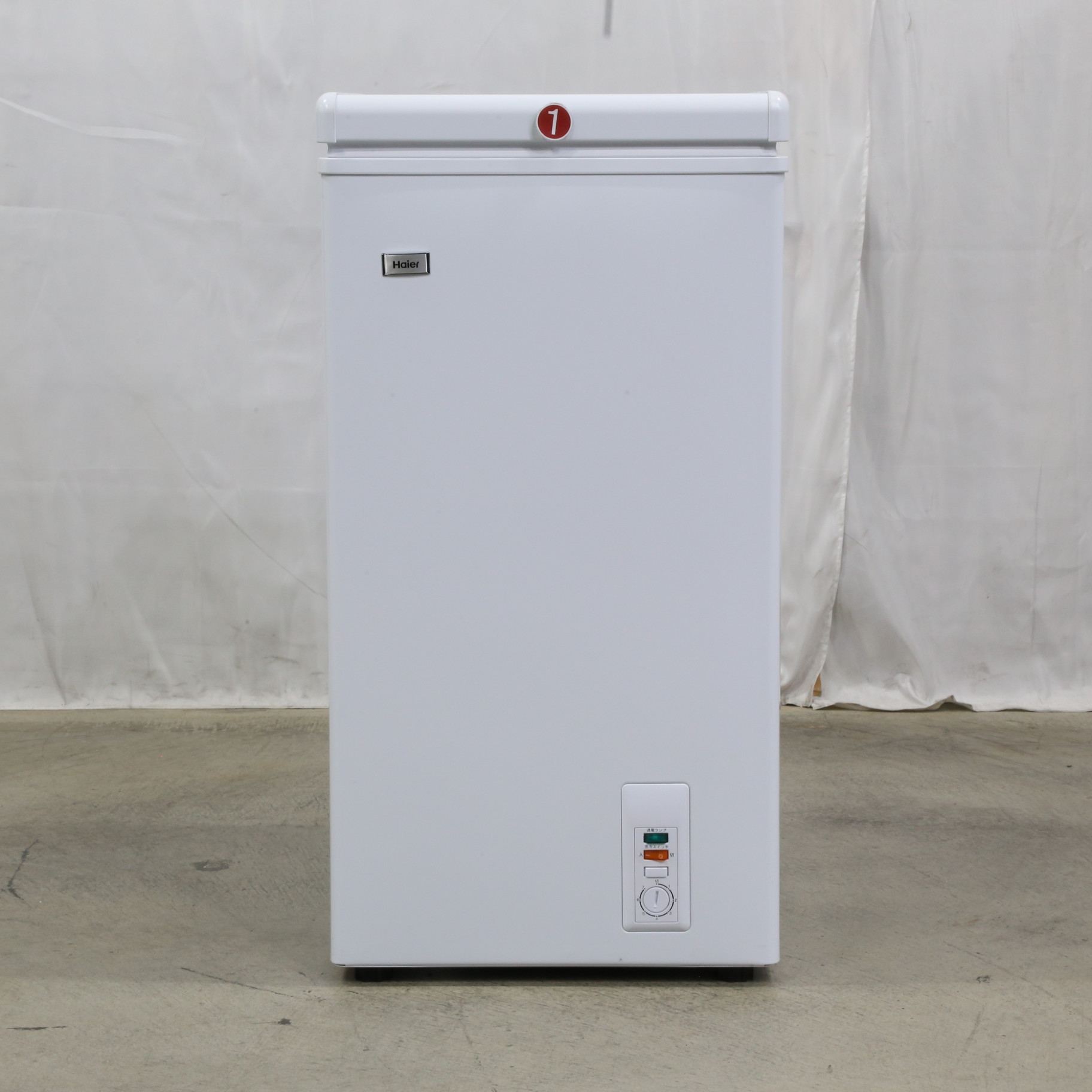 展示美品らくだ屋O29c 全国一律送料 冷凍庫 Haier 66L 2021年製 【上】
