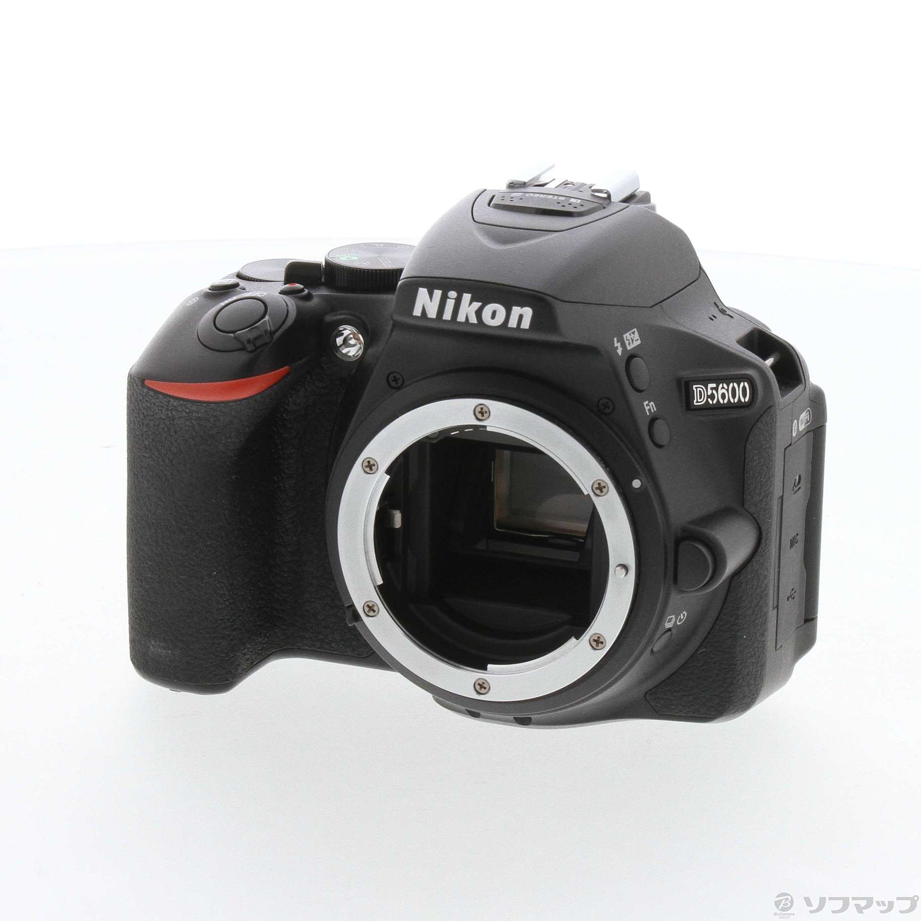 新品 未使用 Nikon ニコン D5600 ボディ
