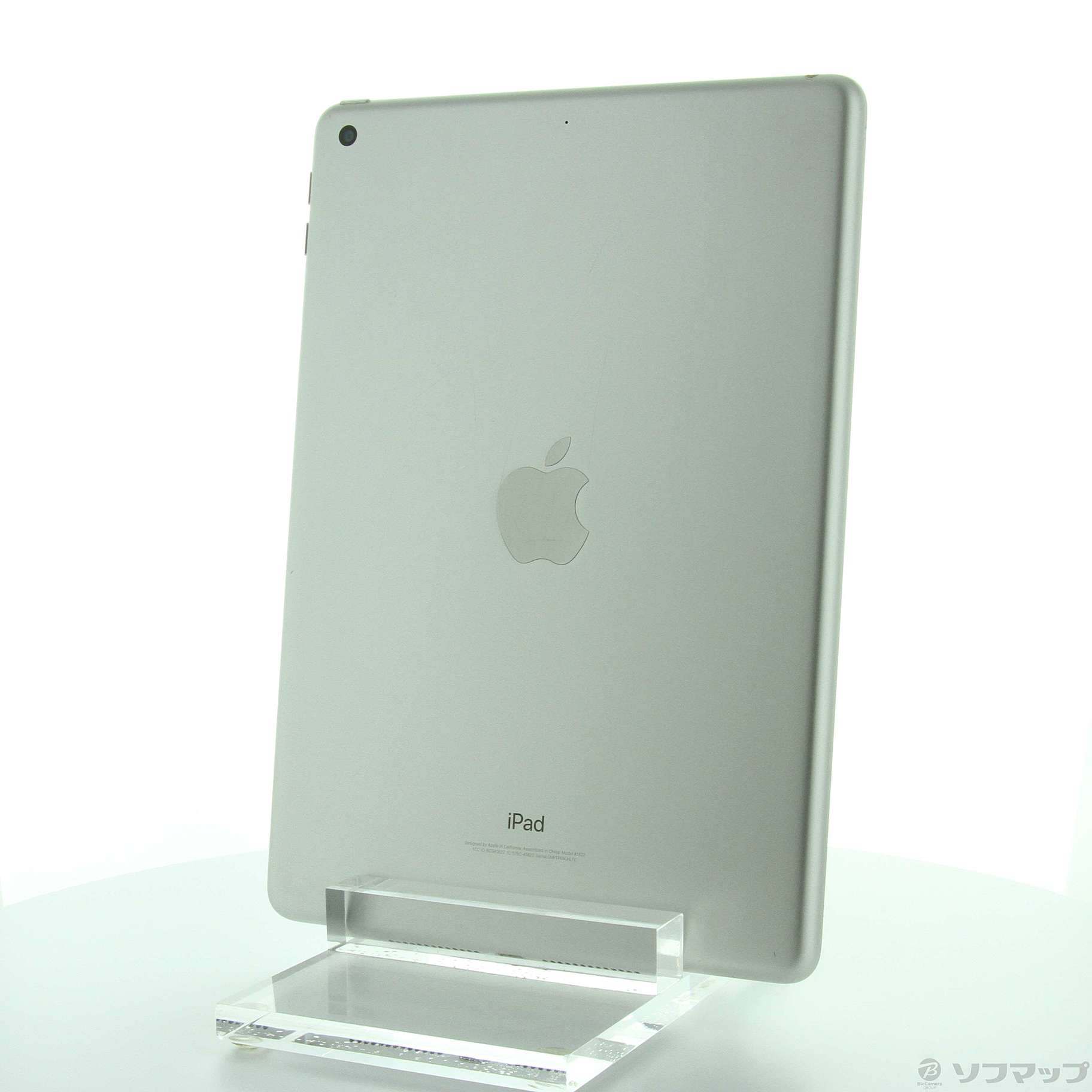 中古】iPad 第5世代 32GB シルバー MP2G2J／A Wi-Fi [2133049369864