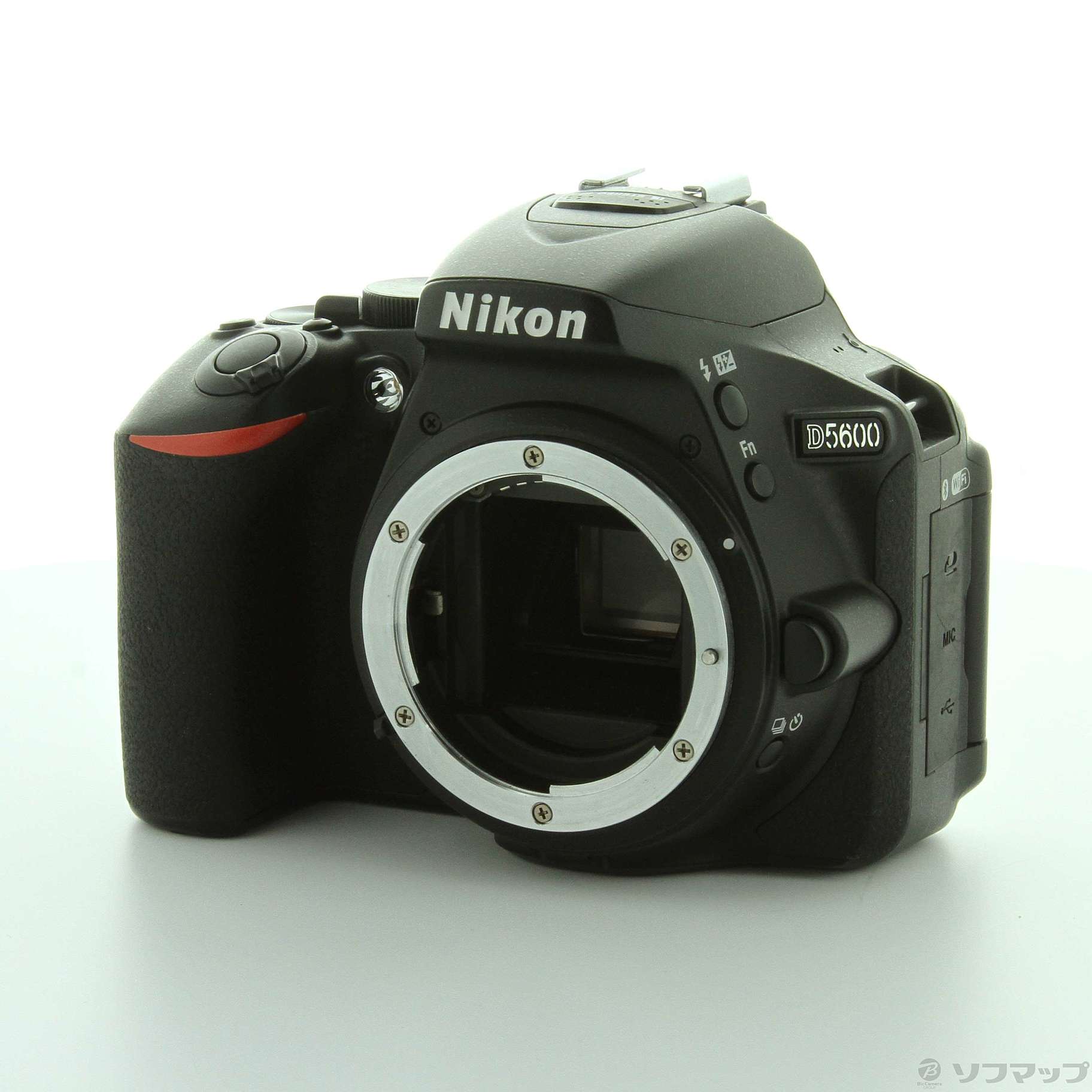 【最終値下げ】Nikon D5600 ボディ【10月末まで期間限定出品】