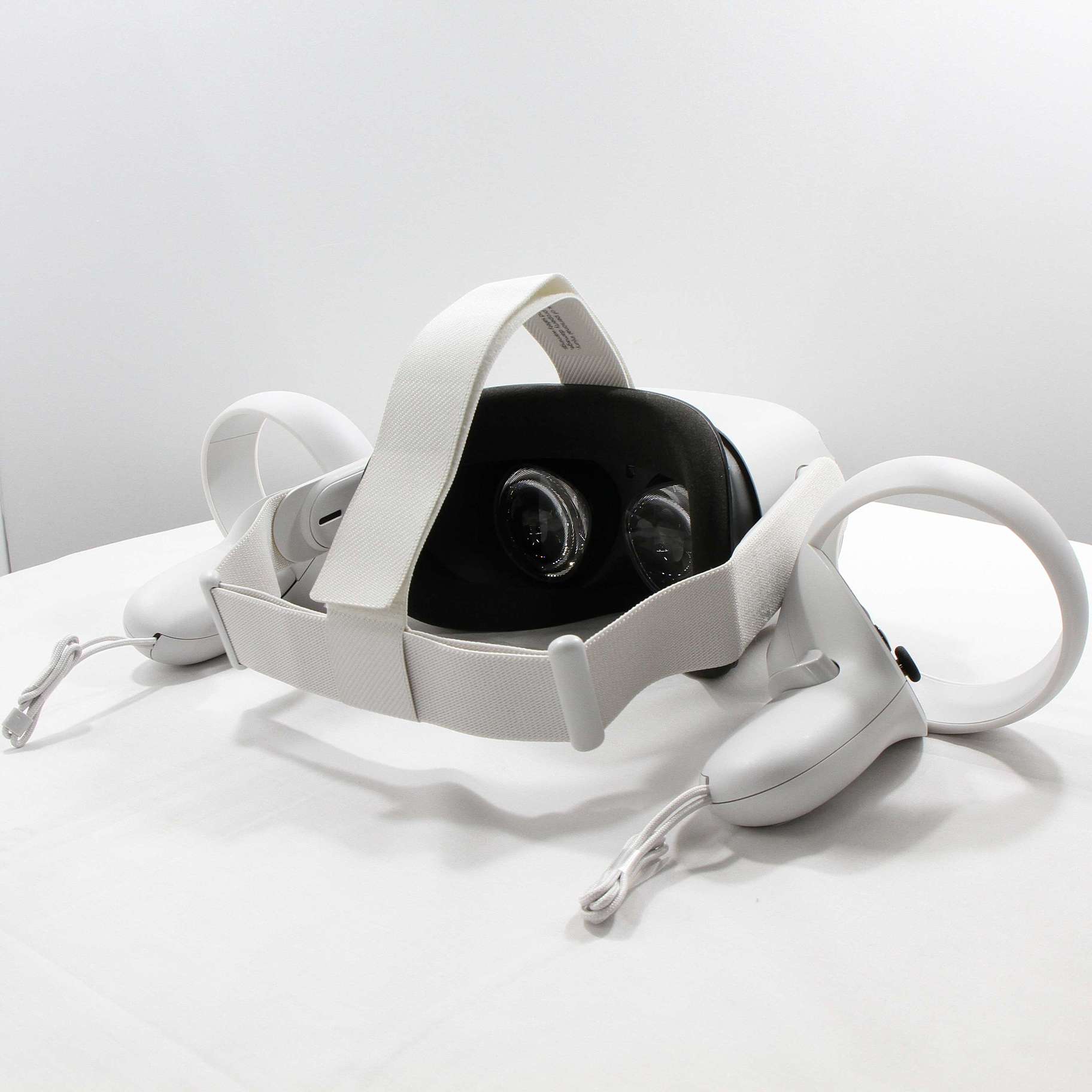 中古】Oculus Quest 2 256GB ライトグレー 301-00353-01