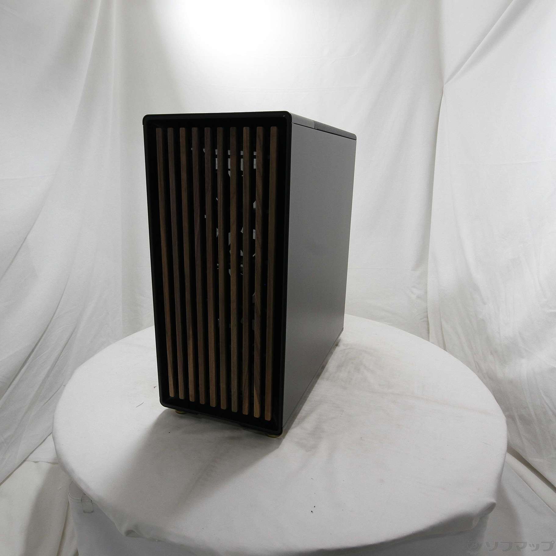 Fractal design 数少ない North 黒 メッシュサイドパネル