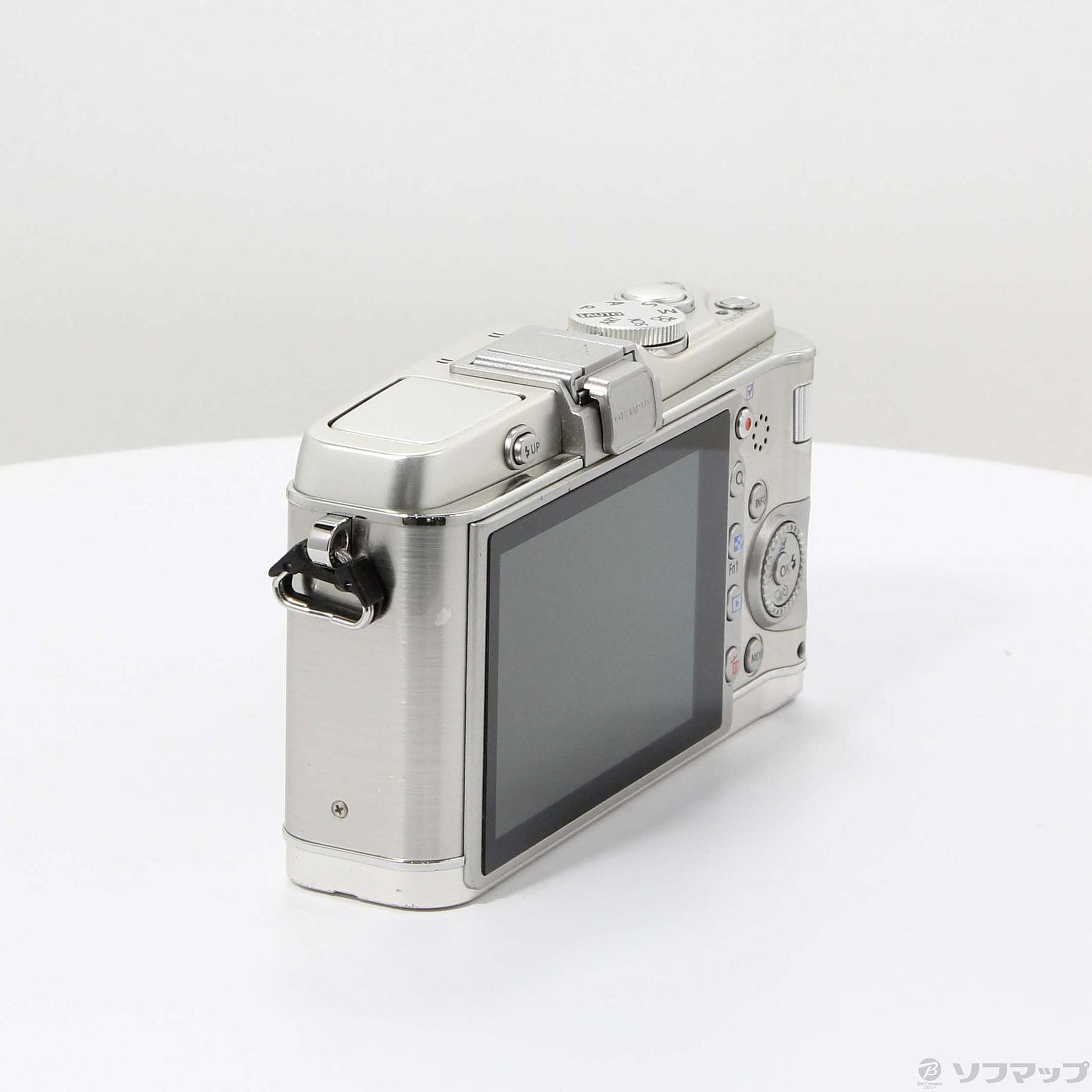 中古】セール対象品 PEN E-P3 (シルバー) (1230万画素／SDXC