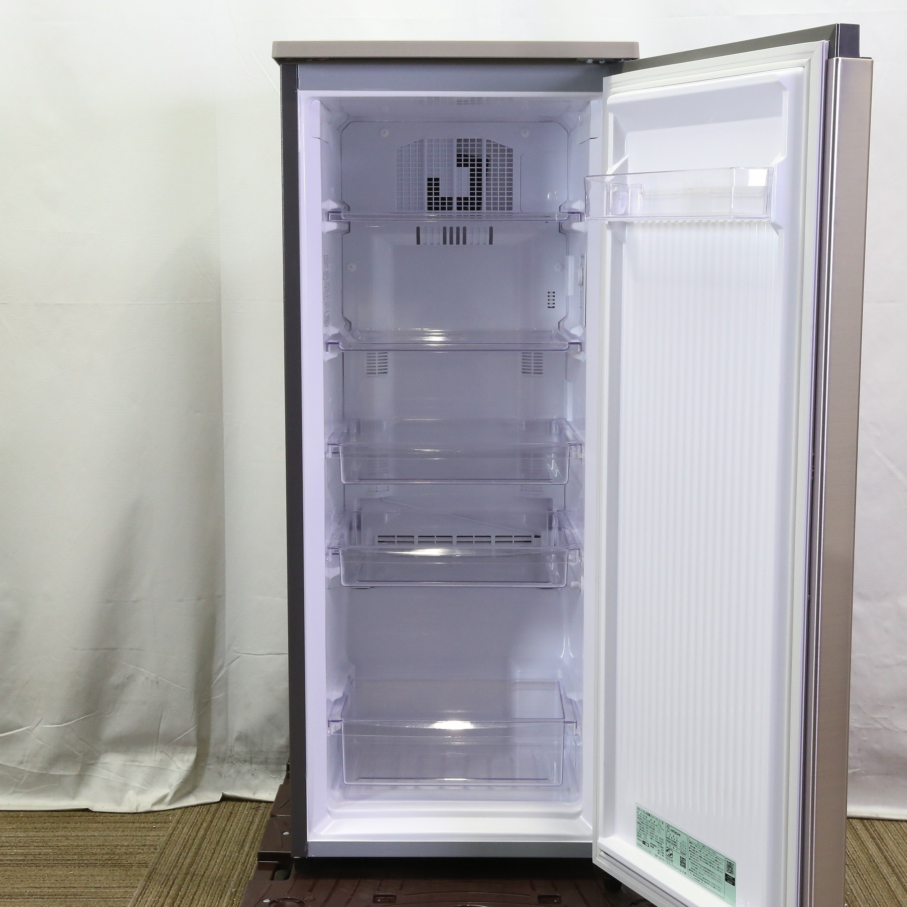 中古】〔展示品〕 冷凍庫 113L ファン式 シャンパン R-K11R-N ［1ドア