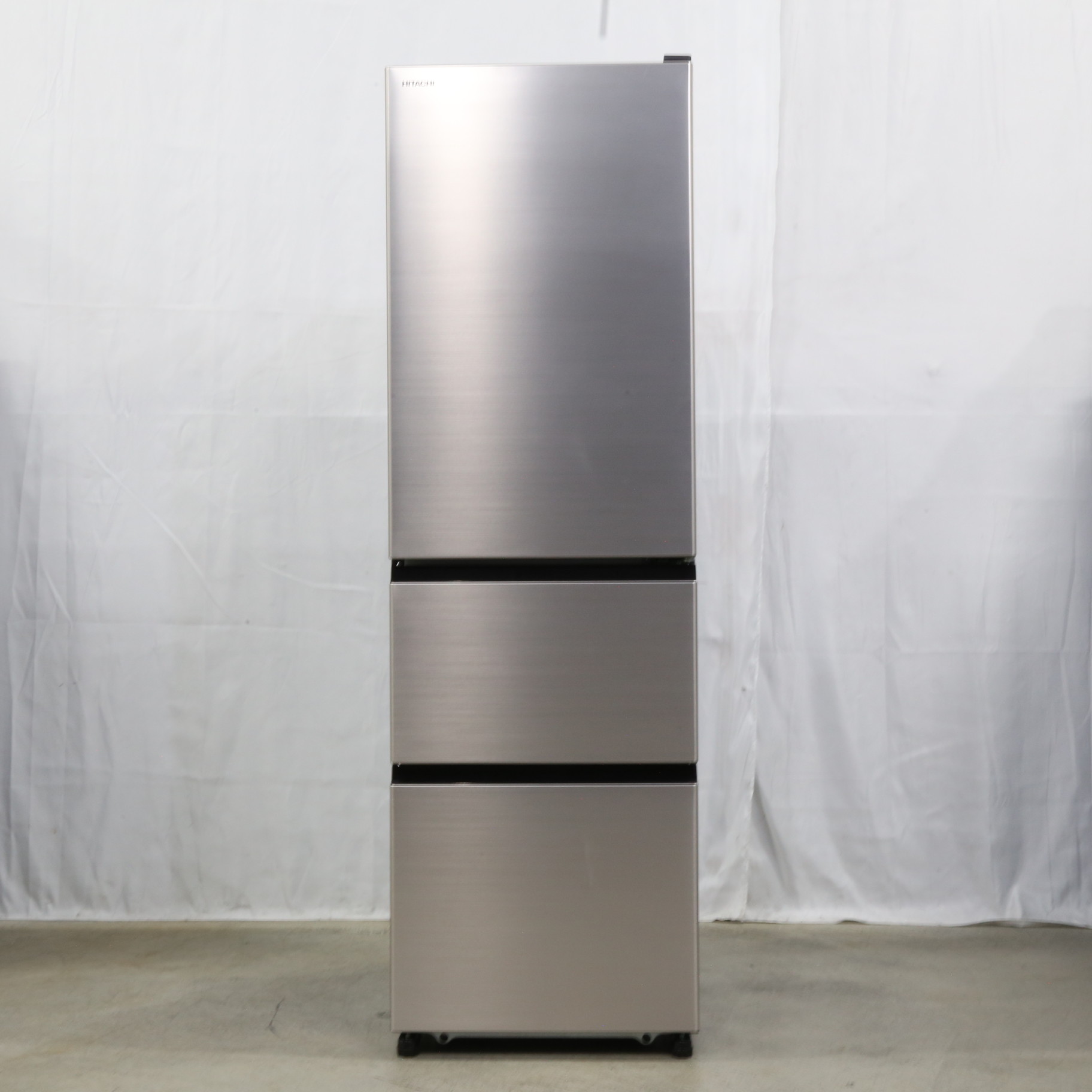 【送料無料】 HITACHI 日立 3ドア冷蔵庫 R-V32KV 幅54cm