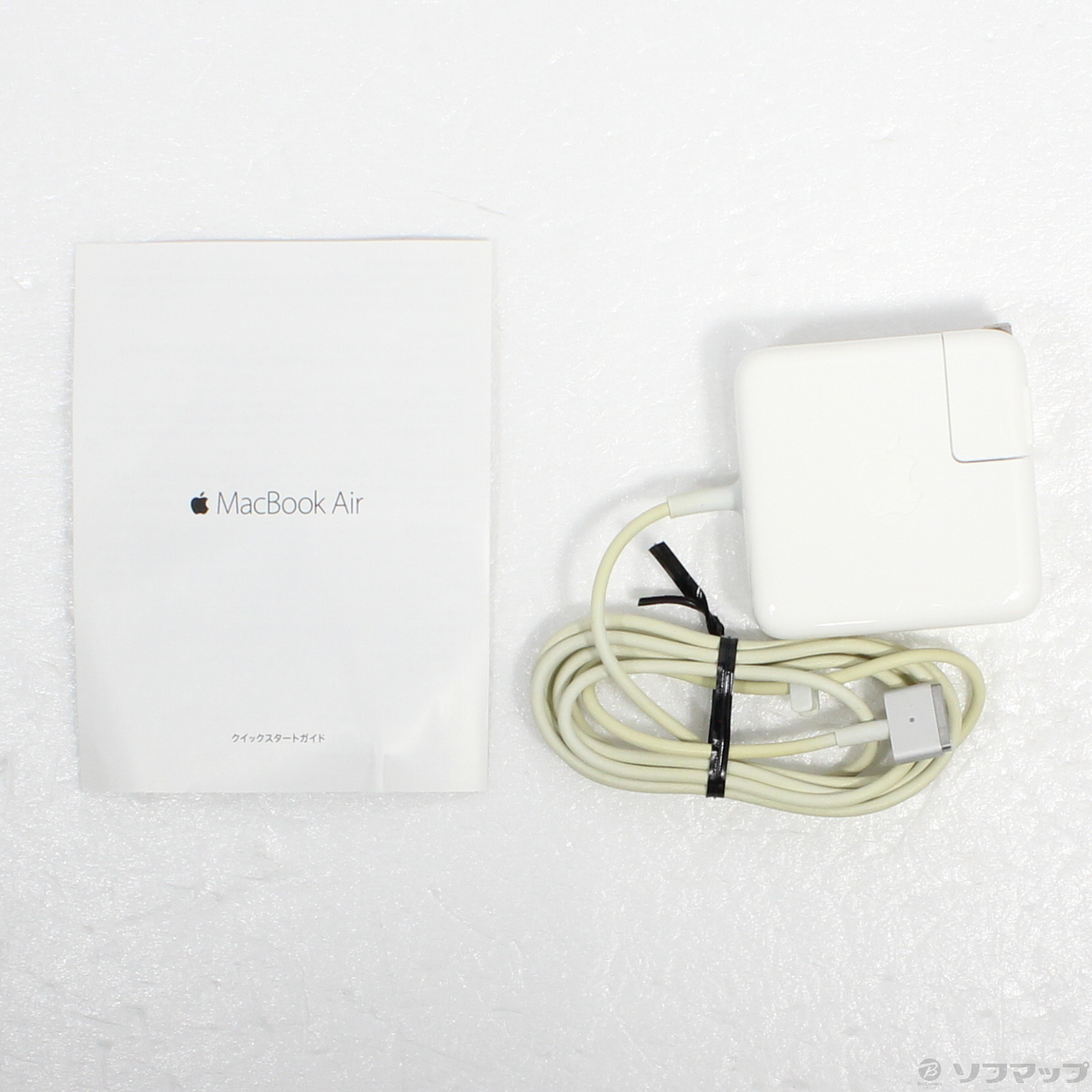 11インチ Air MacBook 美品 セール中 2015 128SSD 新品のアダプタ，VGAアダプタ付き 11インチ Air MacBook 美品 アダプタ、バッグ付 MacBook本体