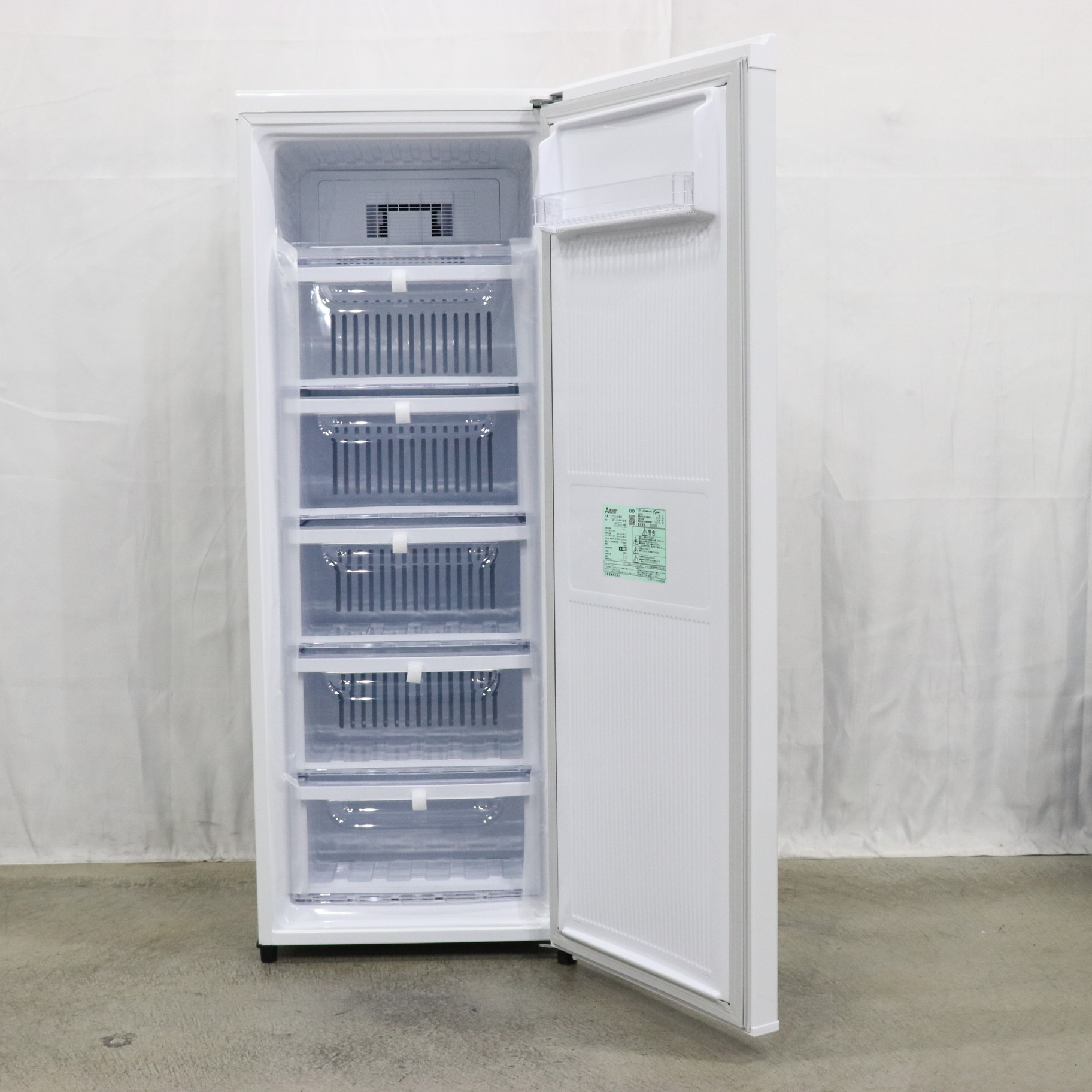 〔展示品〕 冷凍庫 ホワイト MF-U14H-W ［幅48cm ／144L ／1ドア ／右開きタイプ ／2022年］