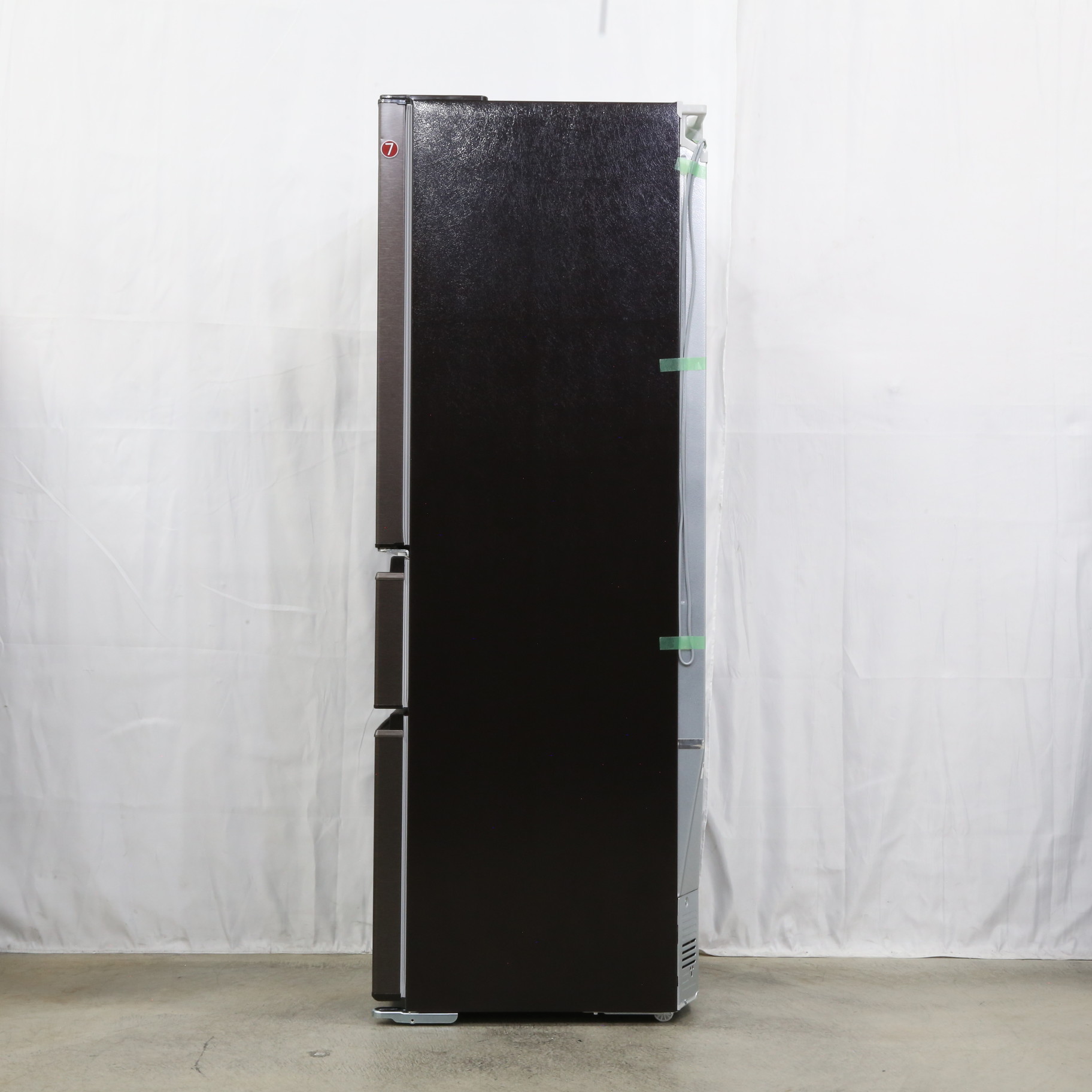 中古】〔展示品〕 冷蔵庫 MITSUBISHI ダークブラウン MR-CX37H-T ［幅