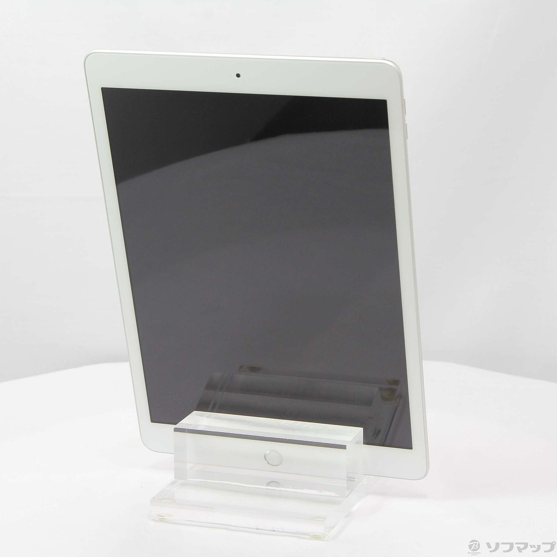 中古】iPad 第8世代 128GB シルバー MYLE2J／A Wi-Fi [2133050402413