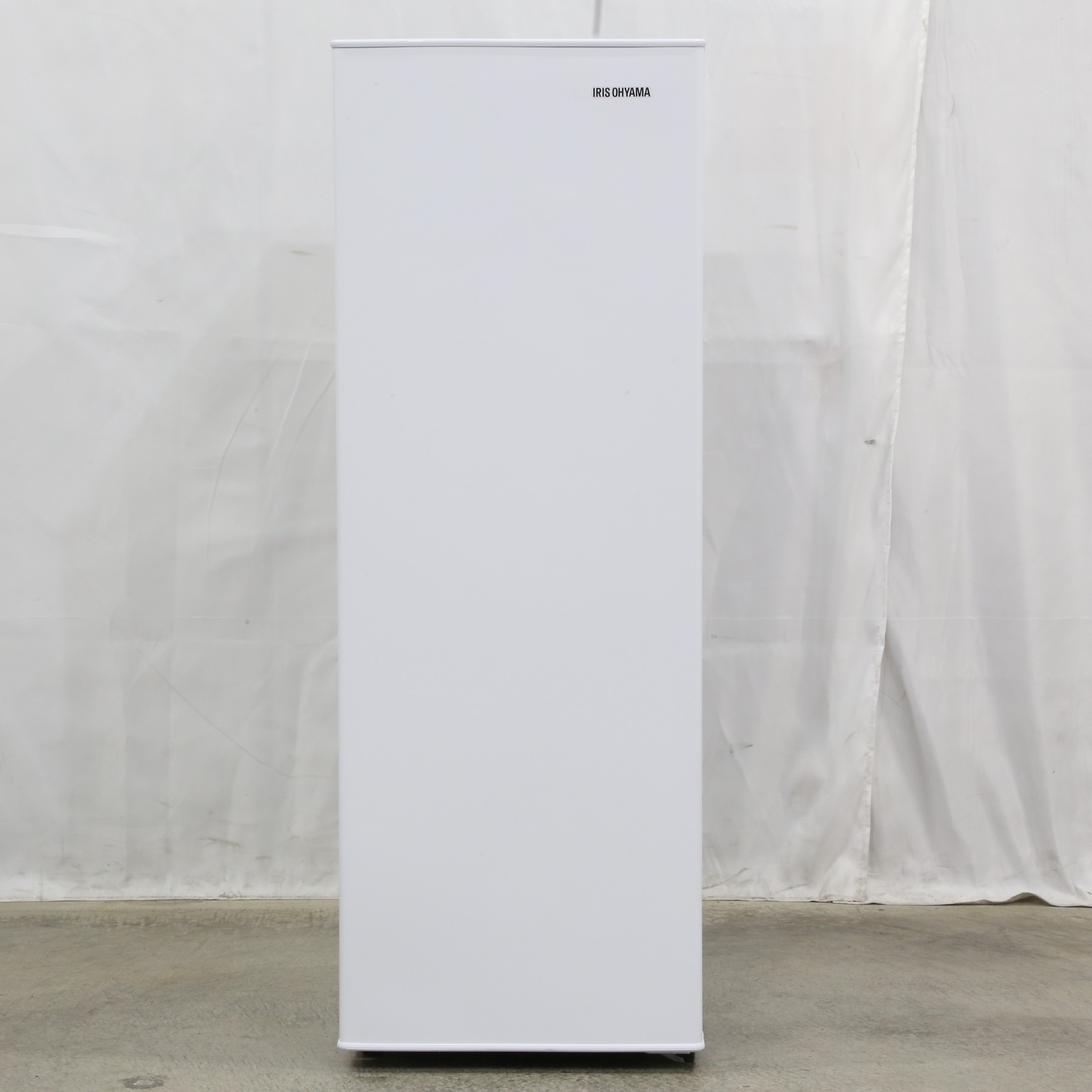 中古】〔展示品〕 冷凍庫80L ホワイト KUSN-8B-W ［80L ／1ドア ／右