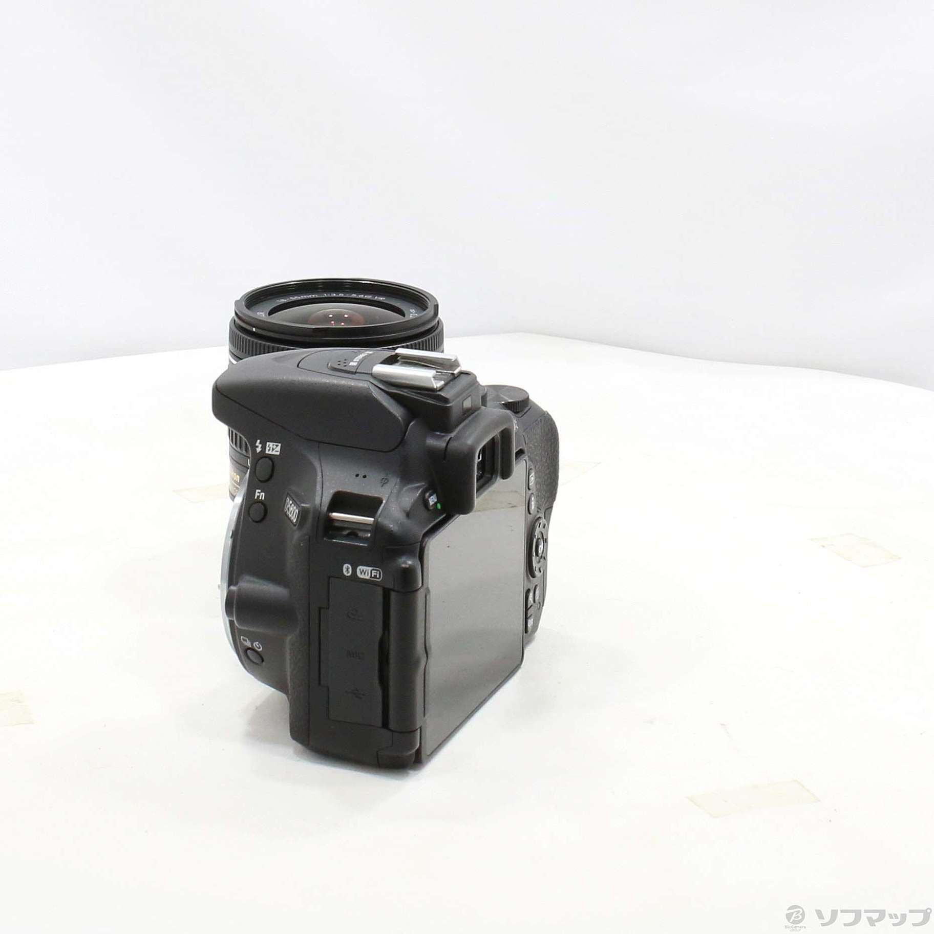 中古】NIKON D5600 18-55 VR レンズキット ブラック [2133050747736