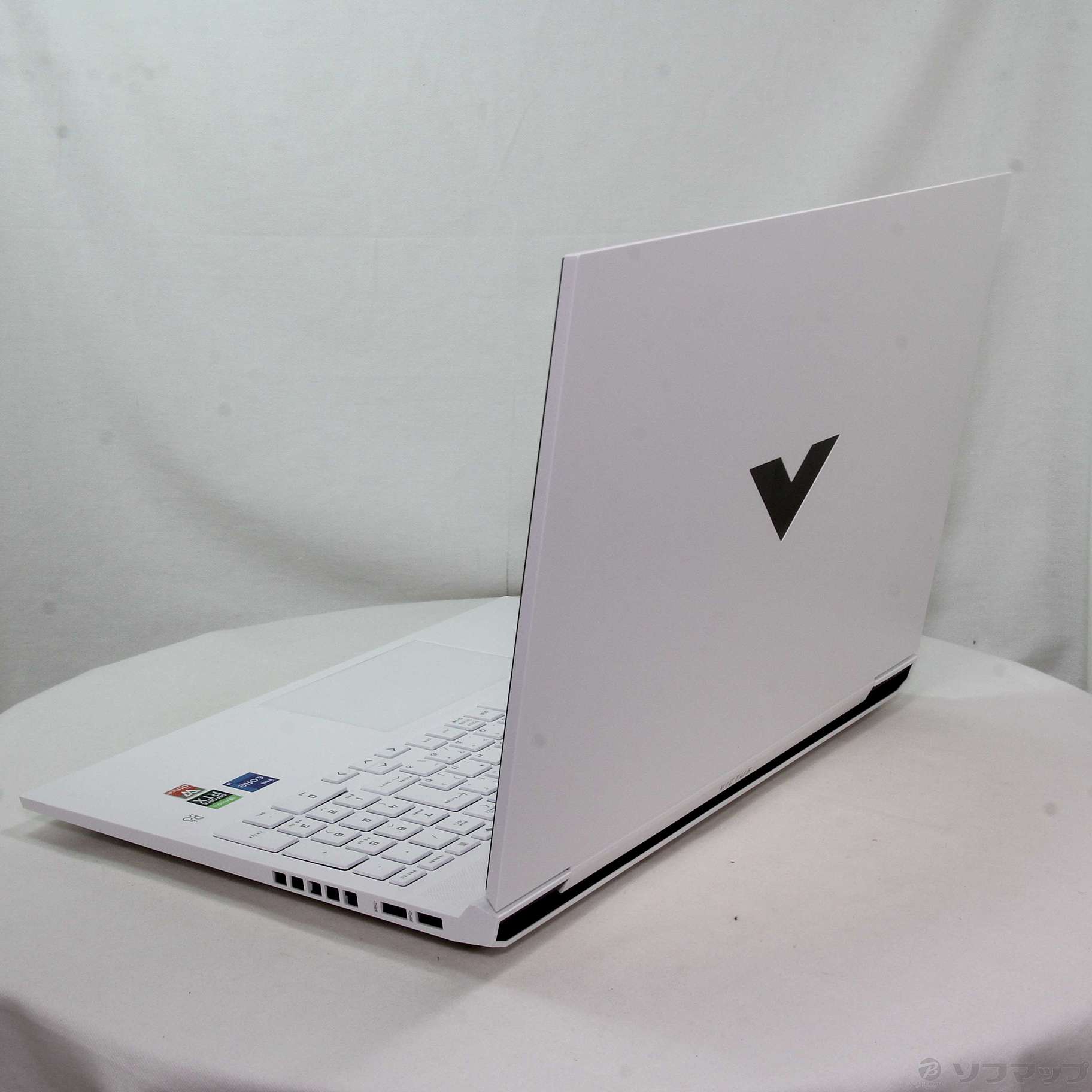 展示品〕 Victus by HP Laptop 16-d1000 6K931PA-AAAW セラミック