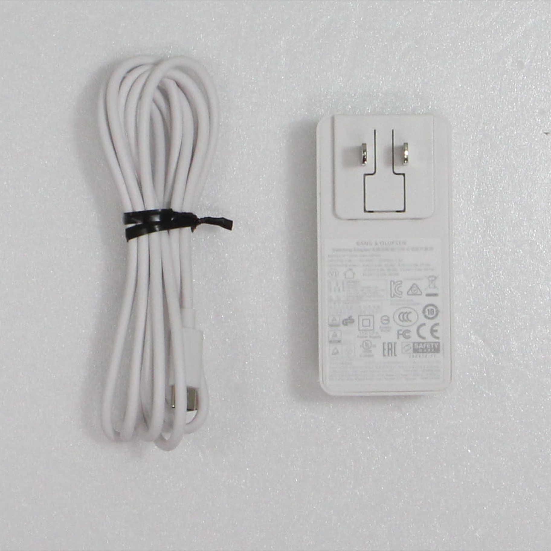 中古】BEOSOUND EMERGE Gold Tone 1本 [2133051759295] - リコレ