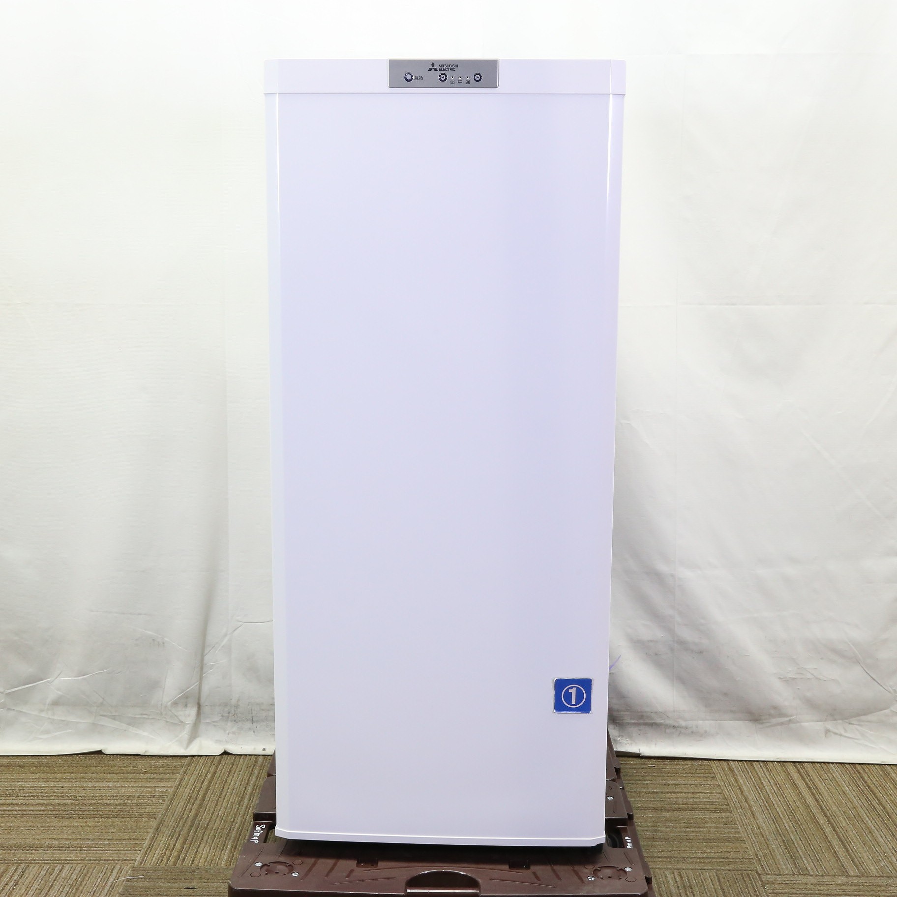 中古】〔展示品〕 ファン式冷凍庫 Uシリーズ ホワイト MF-U12G-W ［1