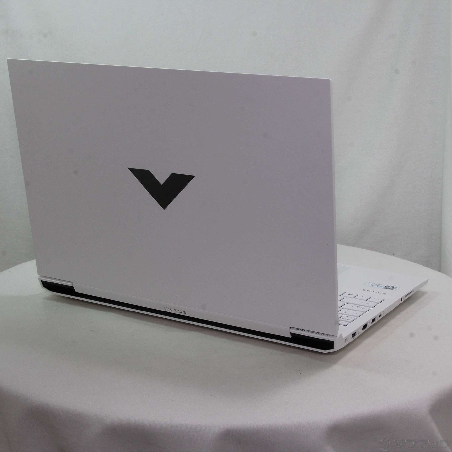 中古品〕 Victus by HP Laptop 16-d0000 67G77PA-AAAN セラミック