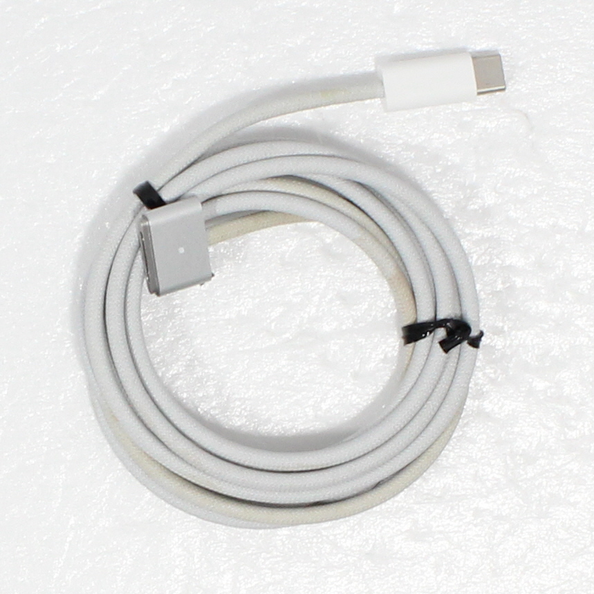 Apple純正・未使用】USB-C MagSafe 3ケーブル（2m）シルバー アップル