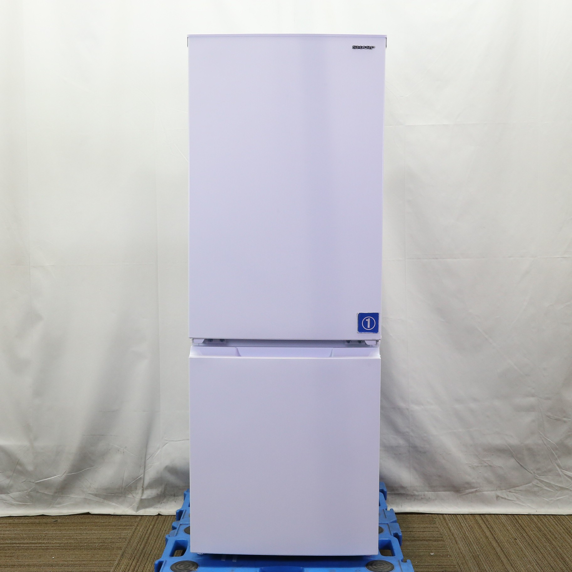 〔展示品〕 冷蔵庫 ホワイト系 SJ-D18J-W ［幅49.5cm ／179L ／2ドア ／右開き／左開き付け替えタイプ ／2022年］