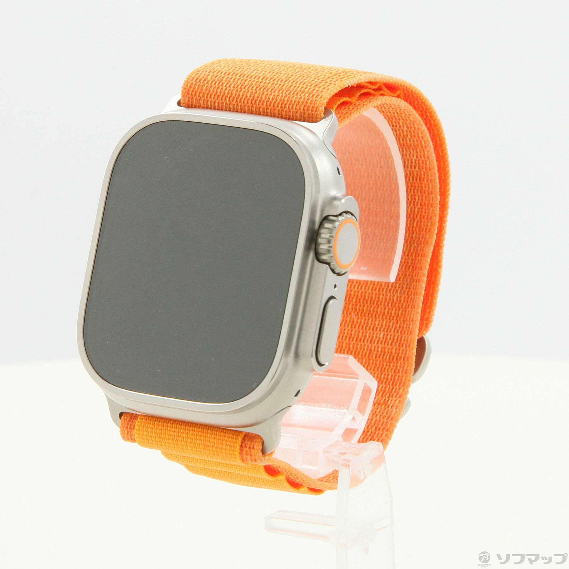 Apple Watch Ultra チタニウムケースとオレンジアルパインループ