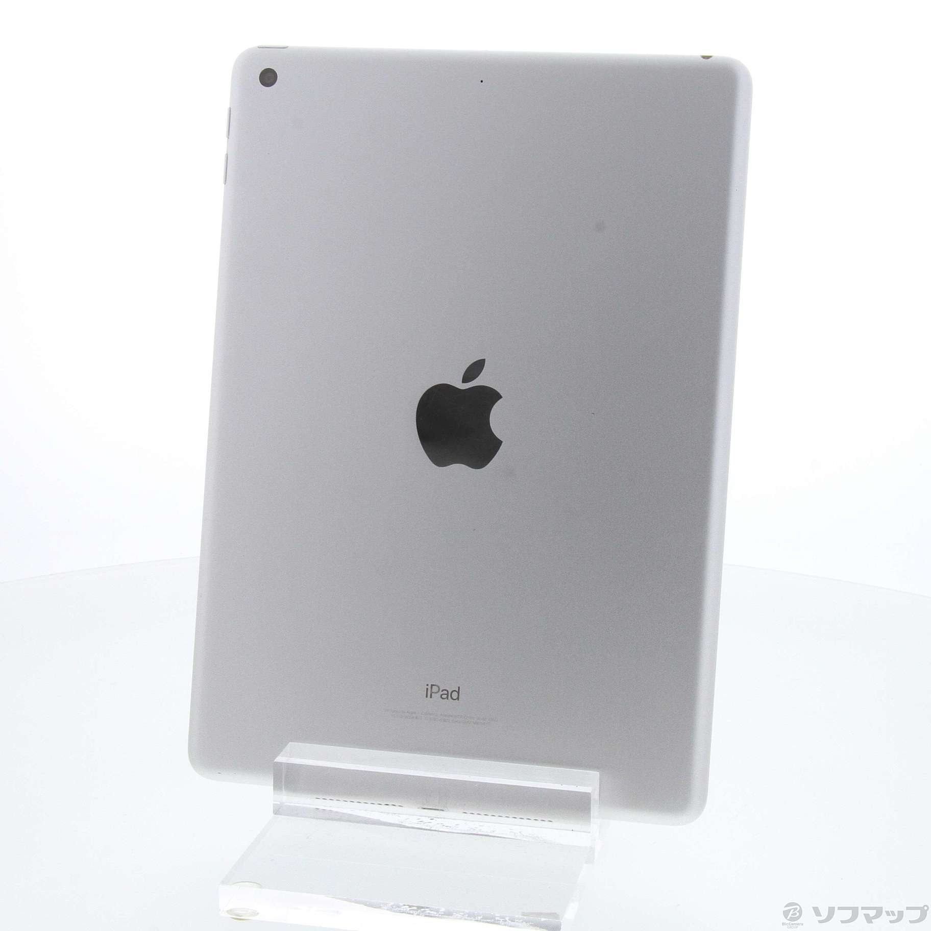 中古】iPad 第5世代 32GB シルバー MP2G2J／A Wi-Fi [2133052796527