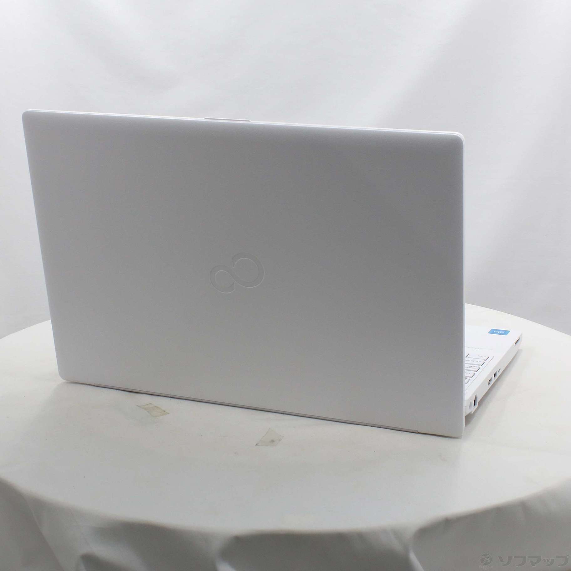 大特価 早い者勝ち 中古 FMV 3515H1W ノートパソコン FMV Lite 3515/H1 アーバンホワイト FMV3515H1W [15.6