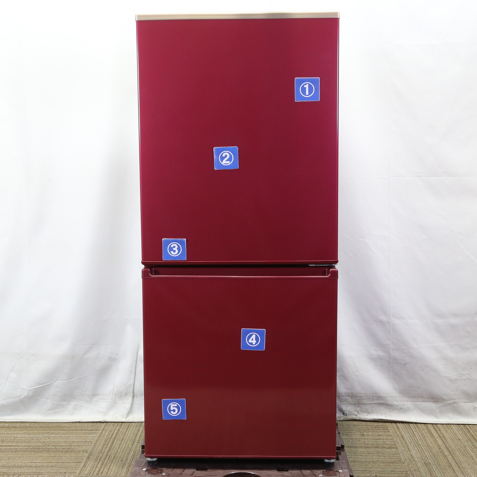 〔展示品〕 冷蔵庫 レッド AQR-17NBK(R) ［幅52.5cm ／168L ／2ドア ／右開きタイプ ／2022年］
