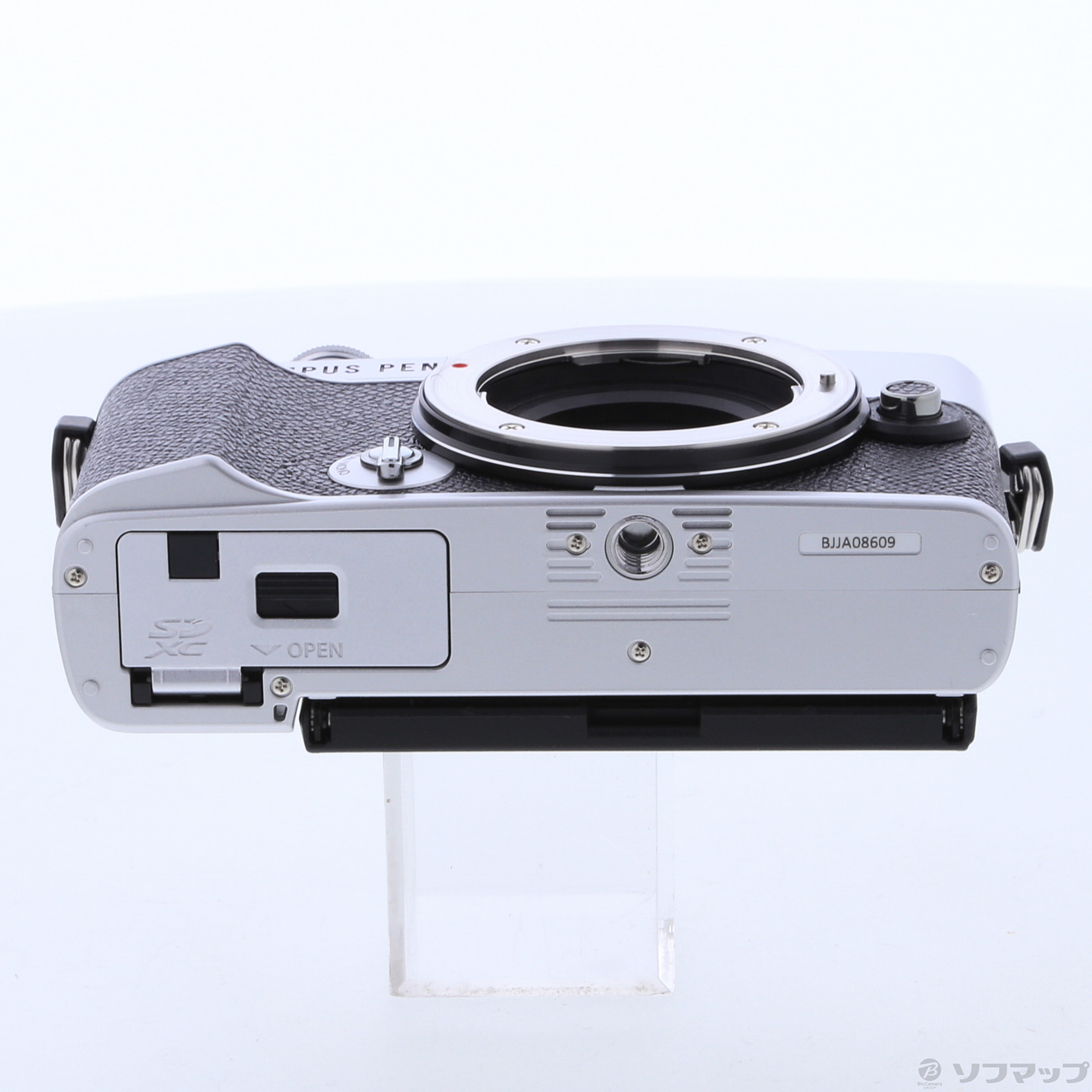 中古】〔展示品〕 OLYMPUS PEN E-P7 14-42mm EZレンズキット シルバー 