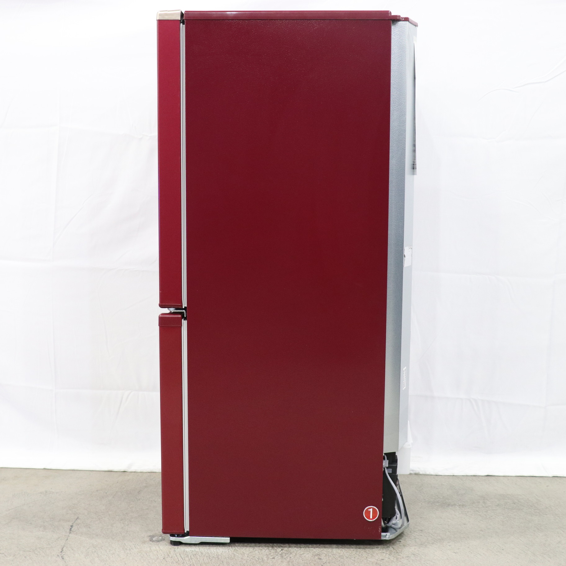 〔展示品〕 冷蔵庫 レッド AQR-17NBK(R) ［幅52.5cm ／168L ／2ドア ／右開きタイプ ／2022年］
