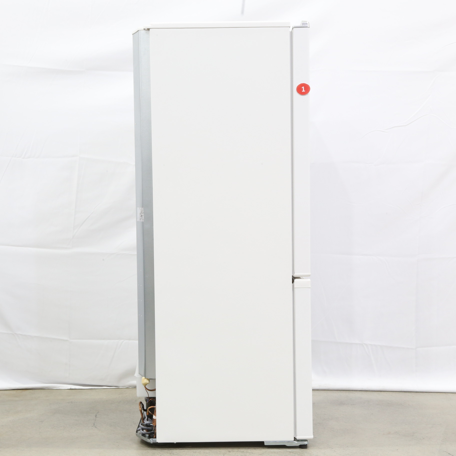 〔展示品〕 冷蔵庫 ホワイト AQR-20NBK(W) ［幅52.5cm ／201L ／2ドア ／右開きタイプ ／2022年］