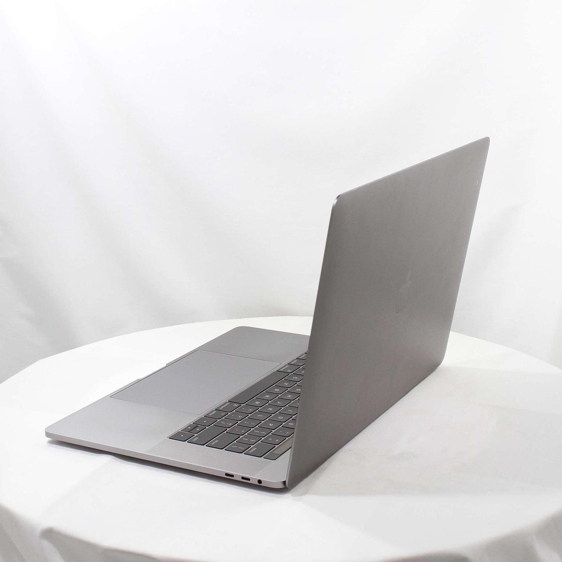 中古】MacBook Pro 15-inch Mid-2017 MPTR2J／A Core_i7 2.8GHz 16GB