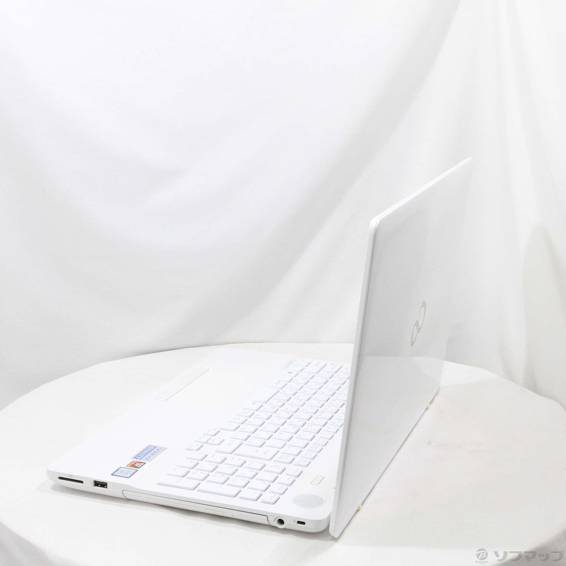 〔中古品〕 LIFEBOOK AH50／D1 FMVA50D1WP プレミアムホワイト ［Core i7 7700HQ  (2.8GHz)／4GB／HDD1TB／15.6インチワイド］